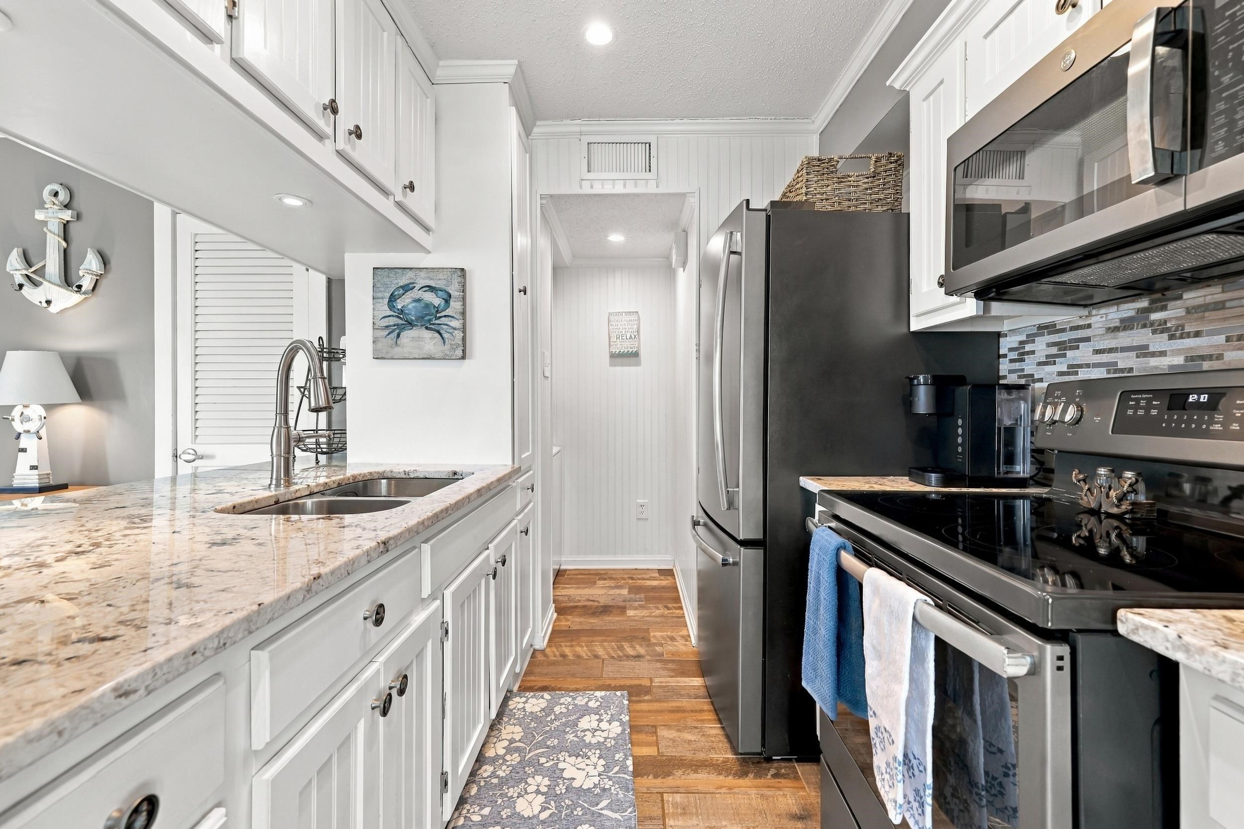9661 Shore Dr. Unit: C5