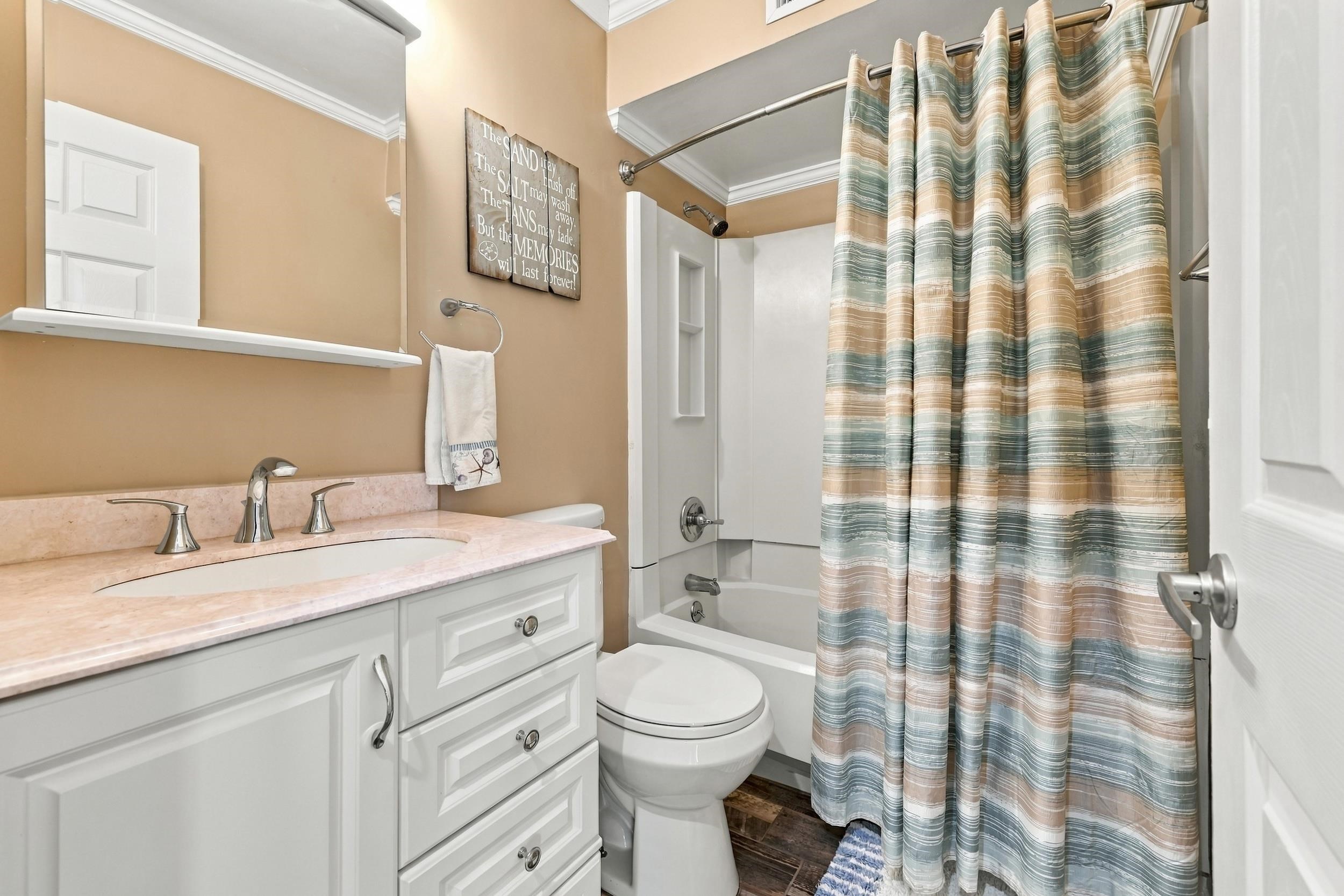 9661 Shore Dr. Unit: C5