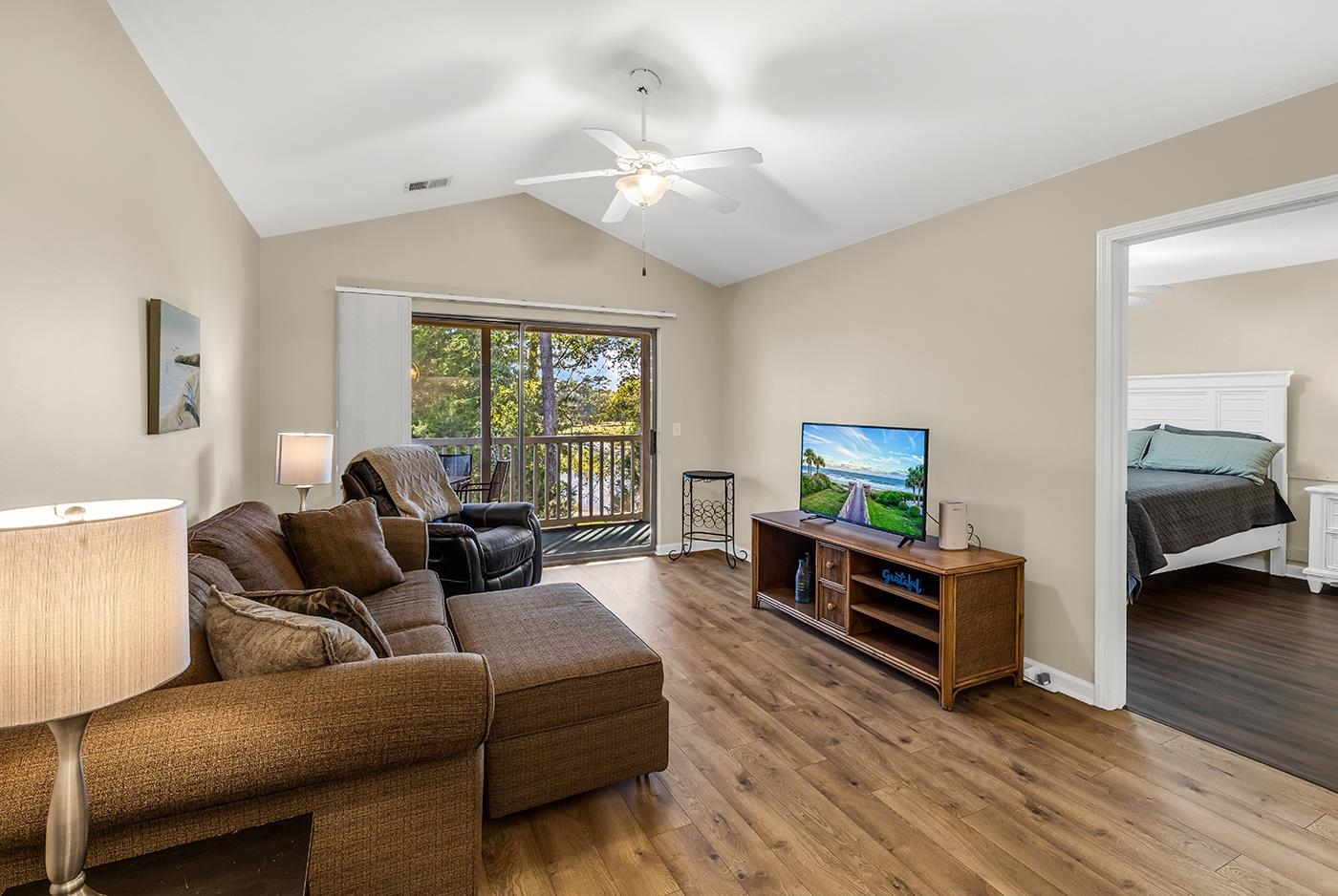 320 Pinehurst Ln. Unit: 11-I
