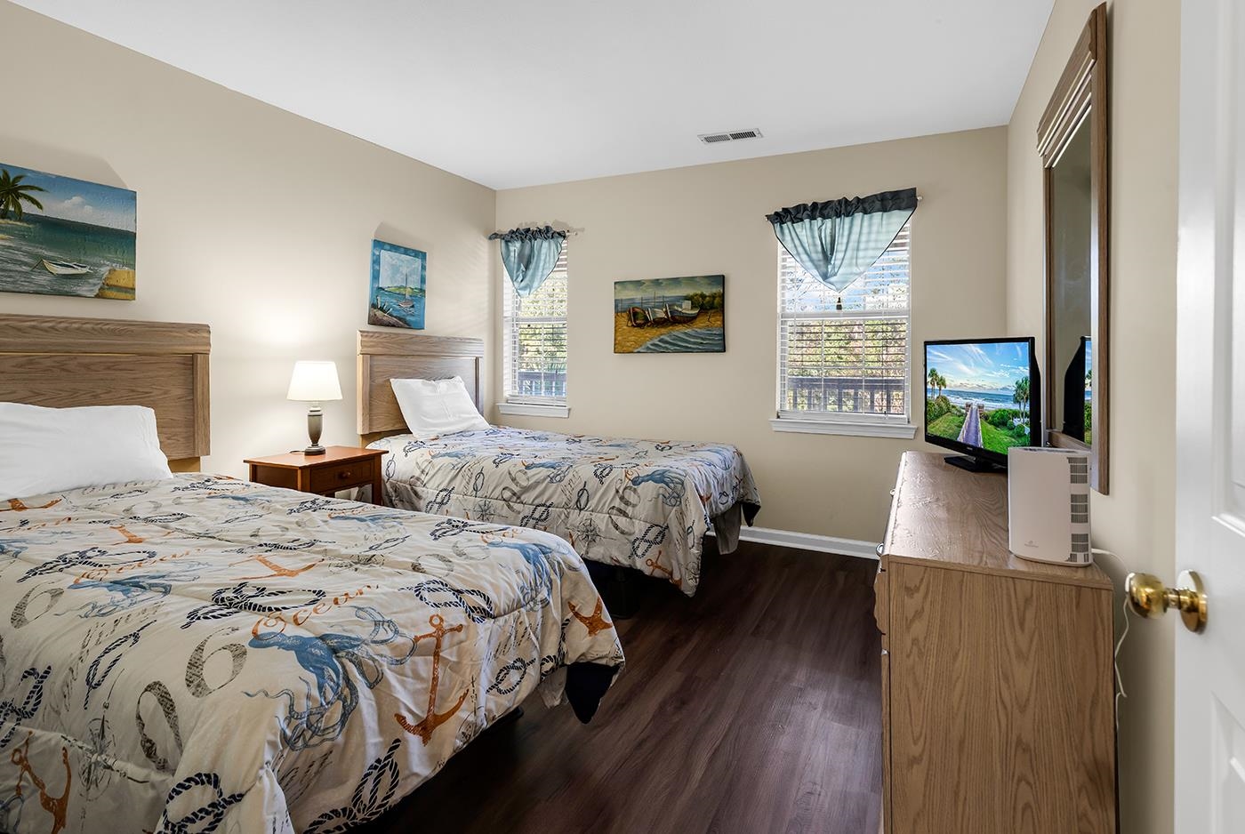 320 Pinehurst Ln. Unit: 11-I