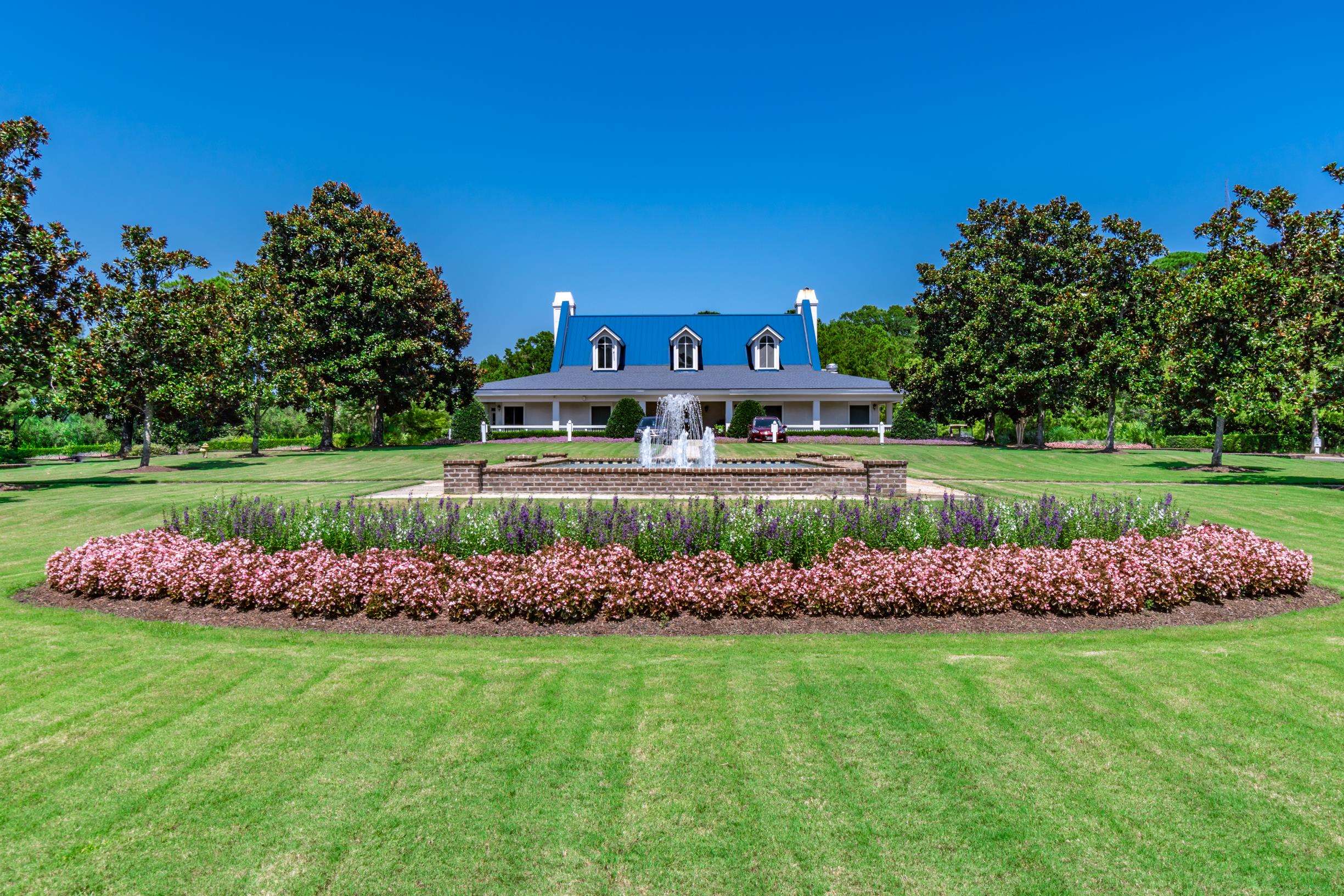 320 Pinehurst Ln. Unit: 11-I