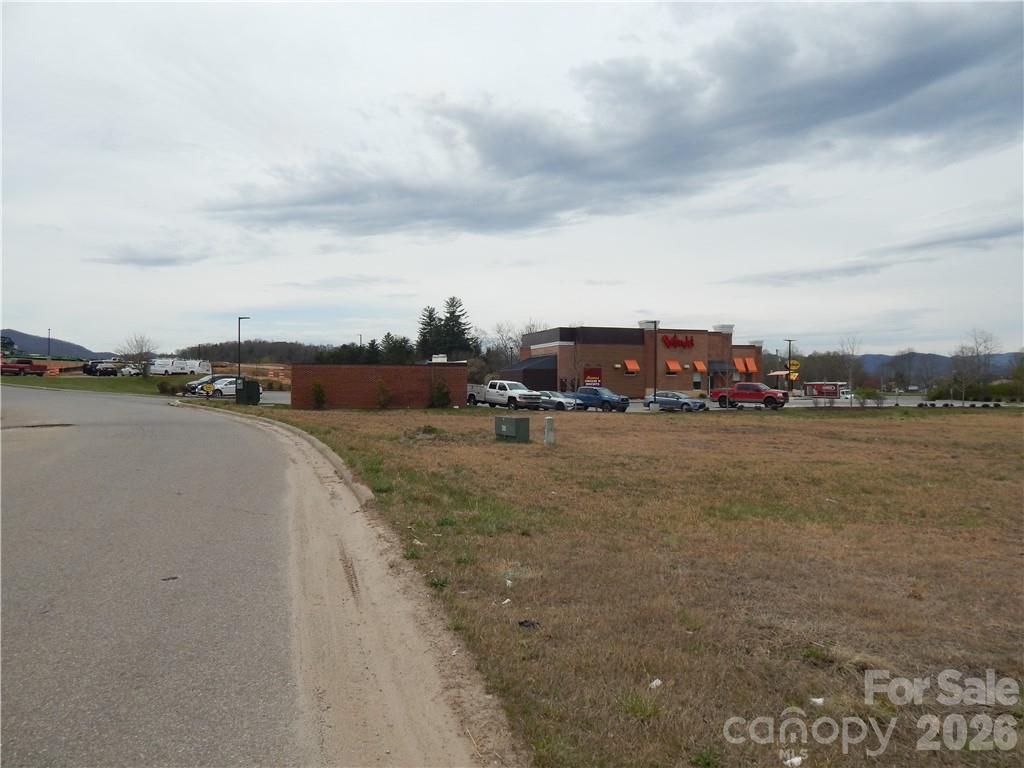 Lot B Macon Center Drive Unit: B