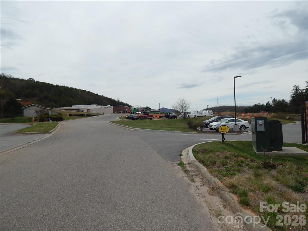 Lot B Macon Center Drive Unit: B