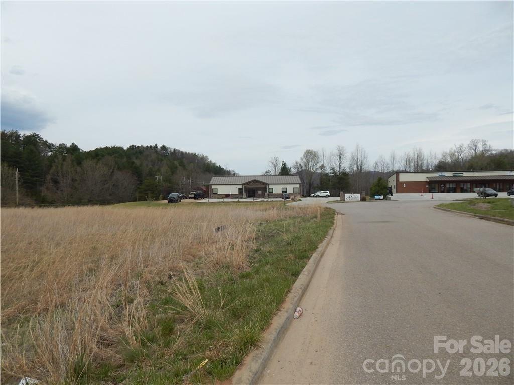 Lot B Macon Center Drive Unit: B
