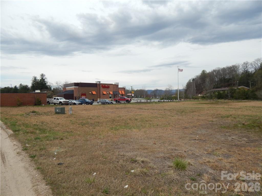 Lot B Macon Center Drive Unit: B
