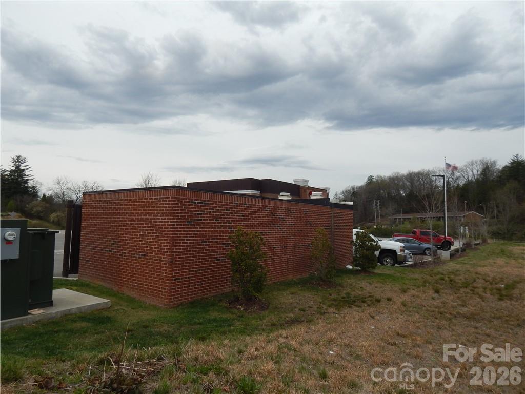 Lot B Macon Center Drive Unit: B