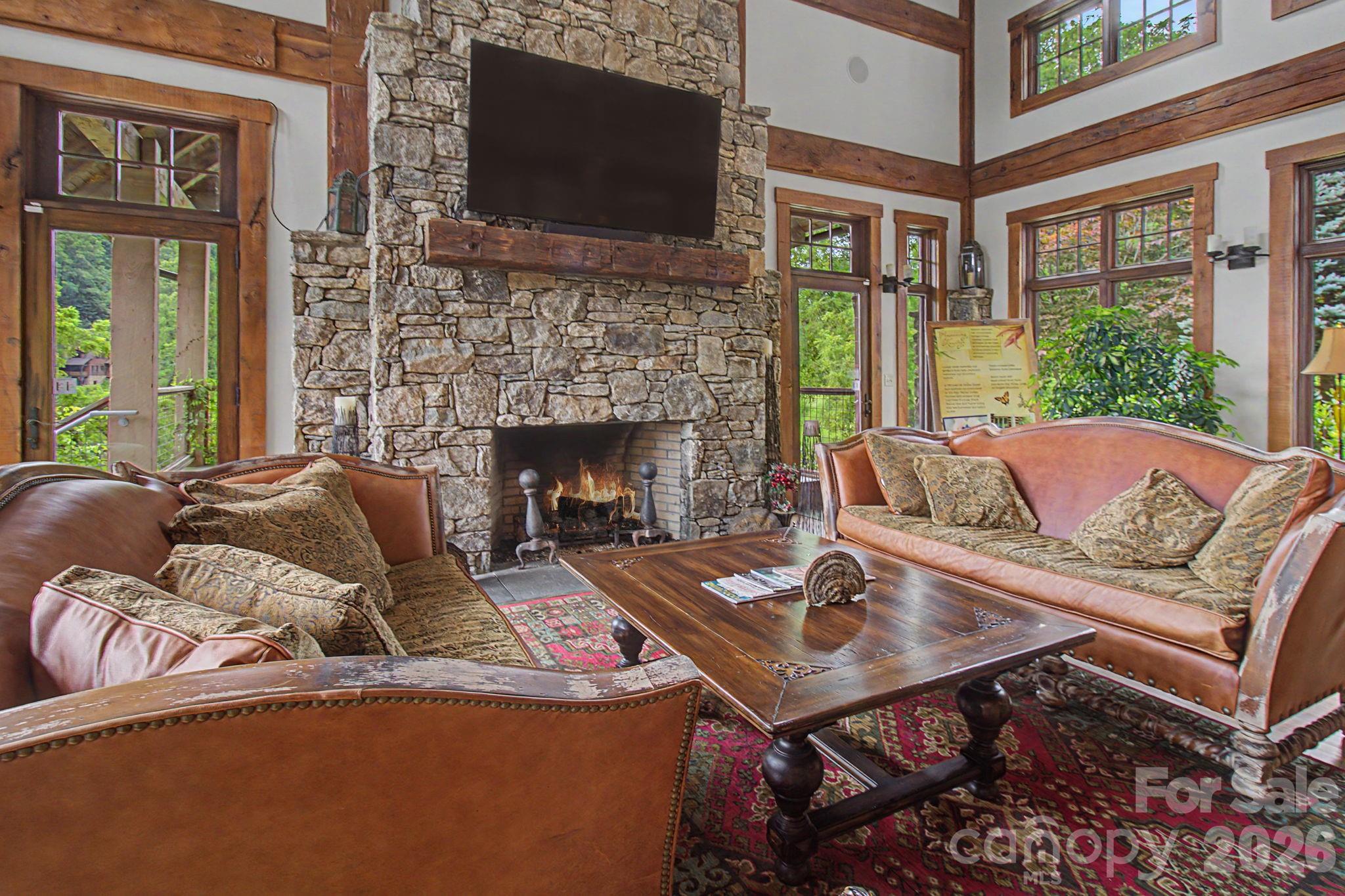 580 Freemont Drive Unit: 80