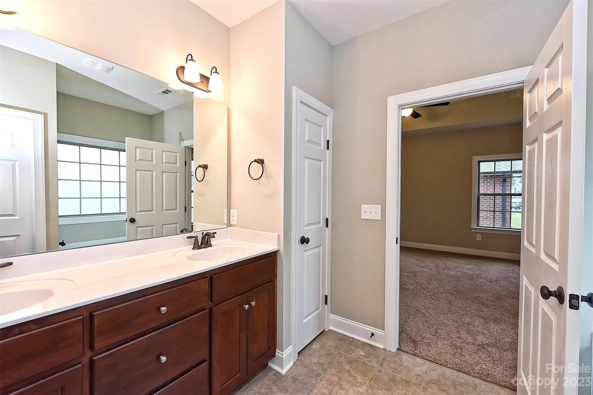 TBD Ella Drive Unit: 111