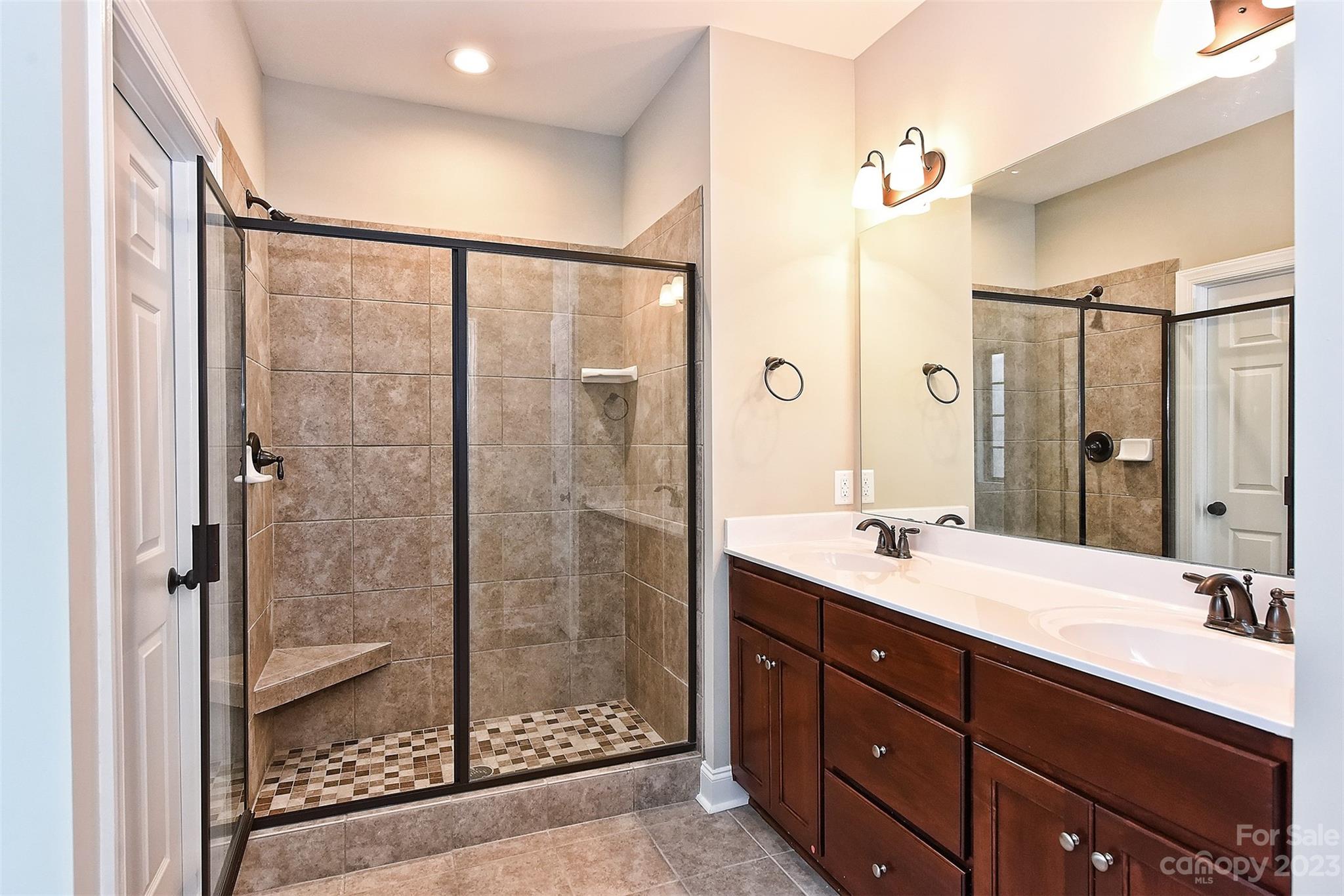 TBD Ella Drive Unit: 111