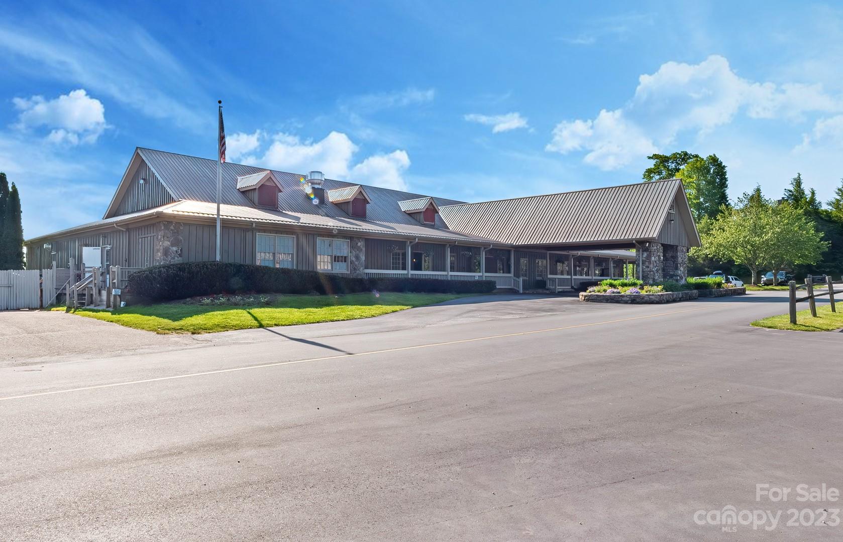 15 Chestnut Village Lane Unit: #15