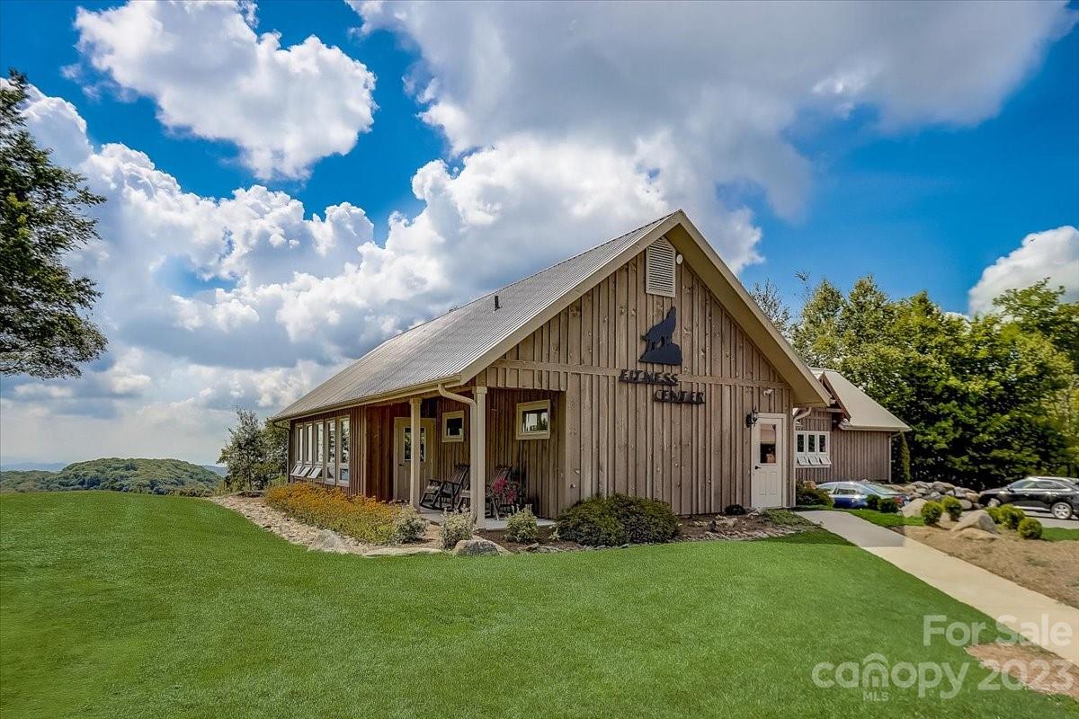 16 Chestnut Village Lane Unit: 16