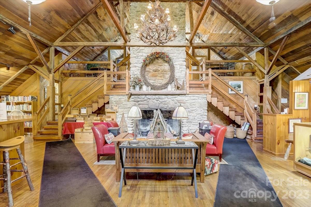16 Chestnut Village Lane Unit: 16