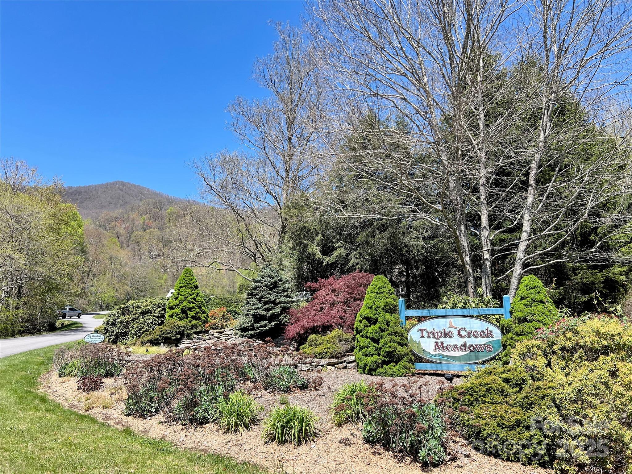 12 Rolling Meadow Lane