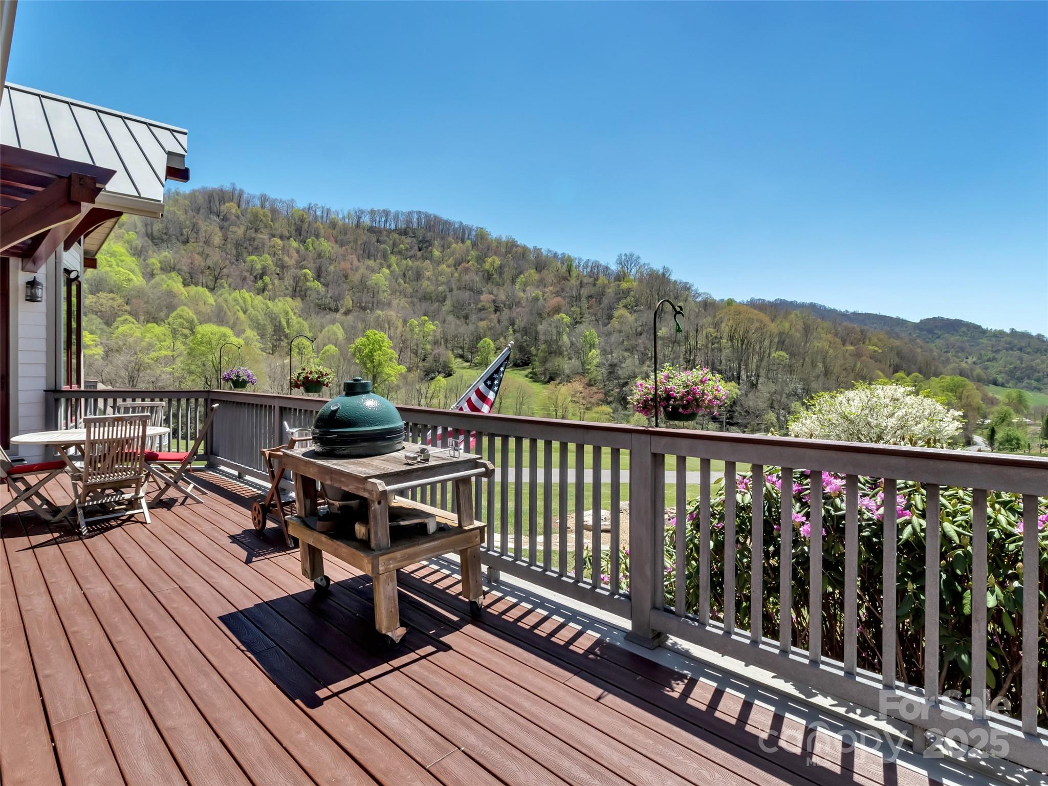 12 Rolling Meadow Lane