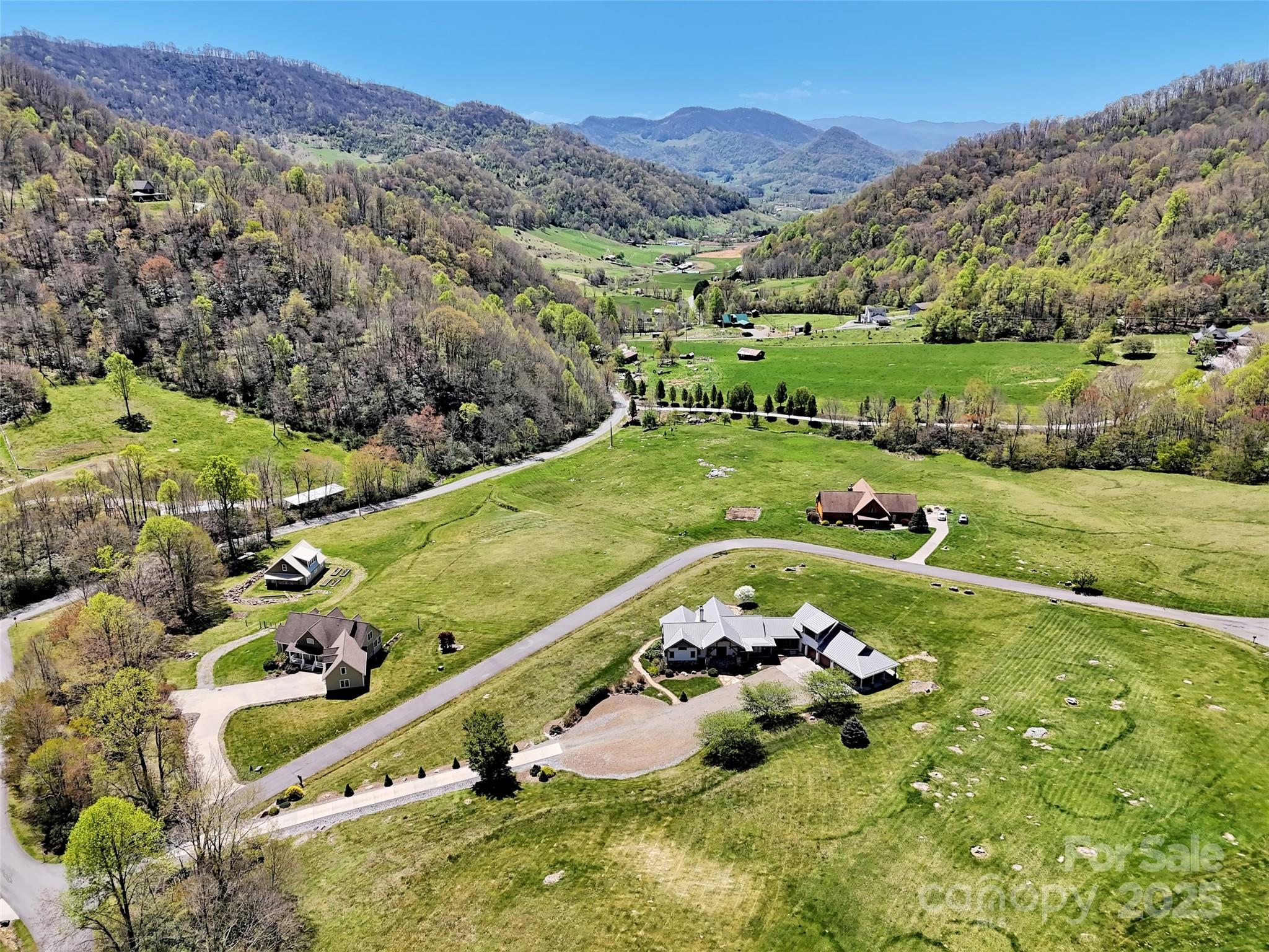 12 Rolling Meadow Lane