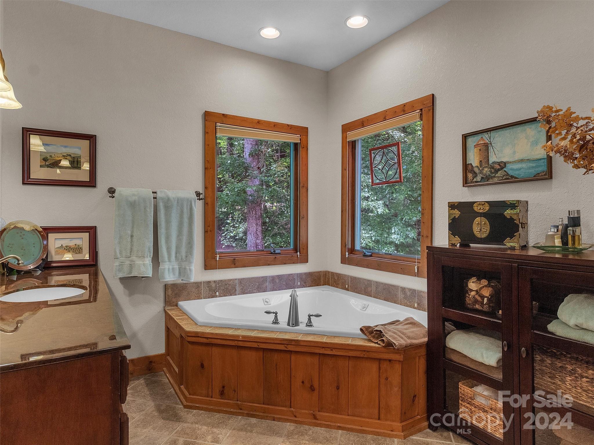 16 Rambling Ridge Road