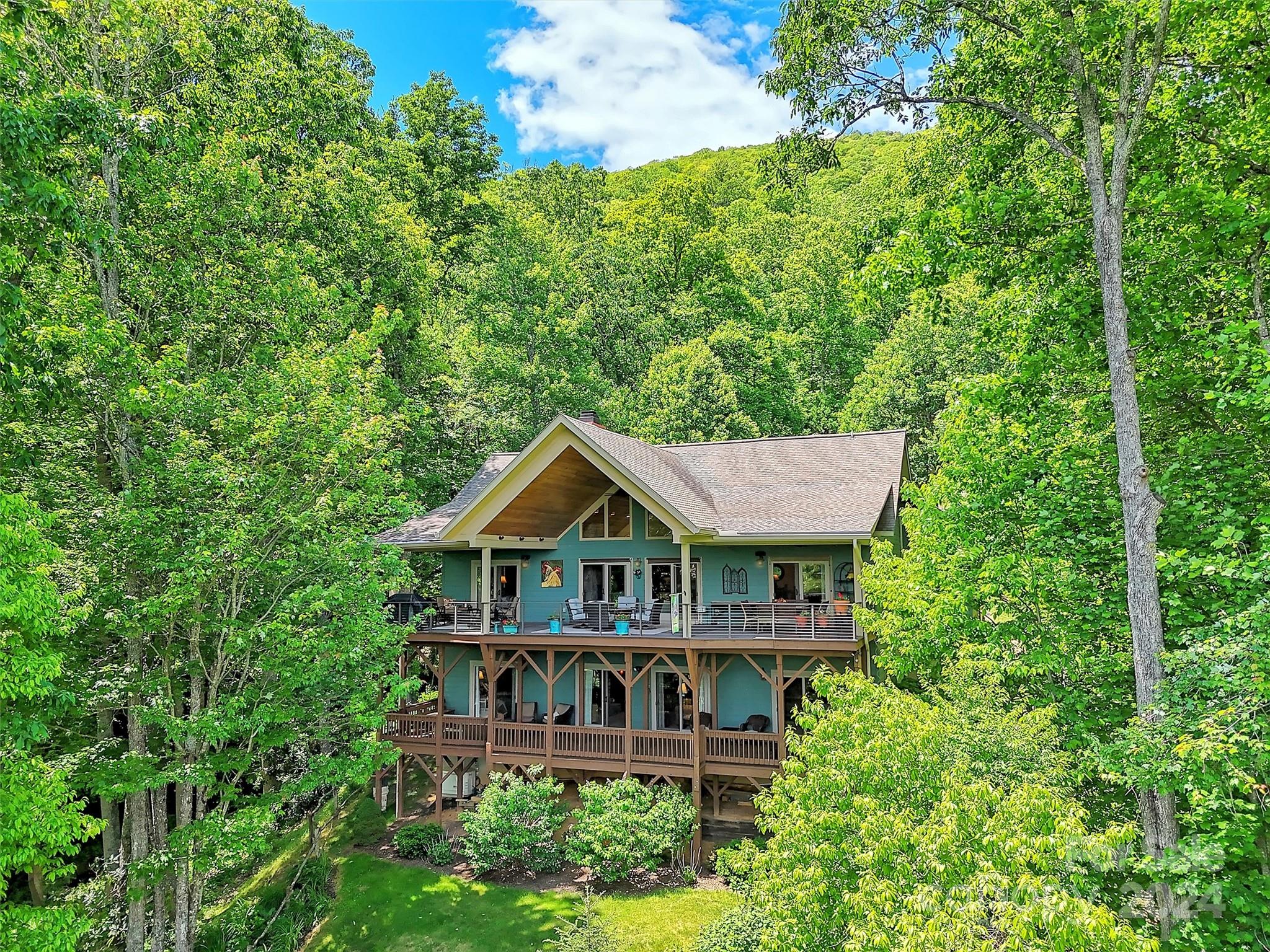 16 Rambling Ridge Road