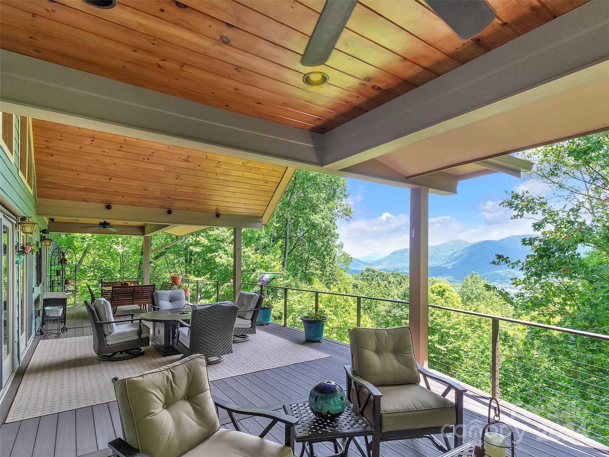 16 Rambling Ridge Road