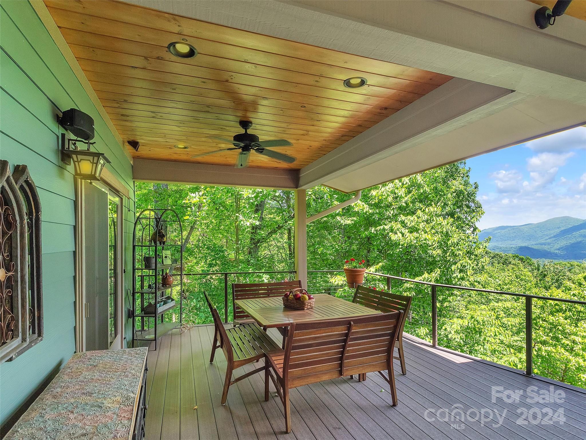 16 Rambling Ridge Road