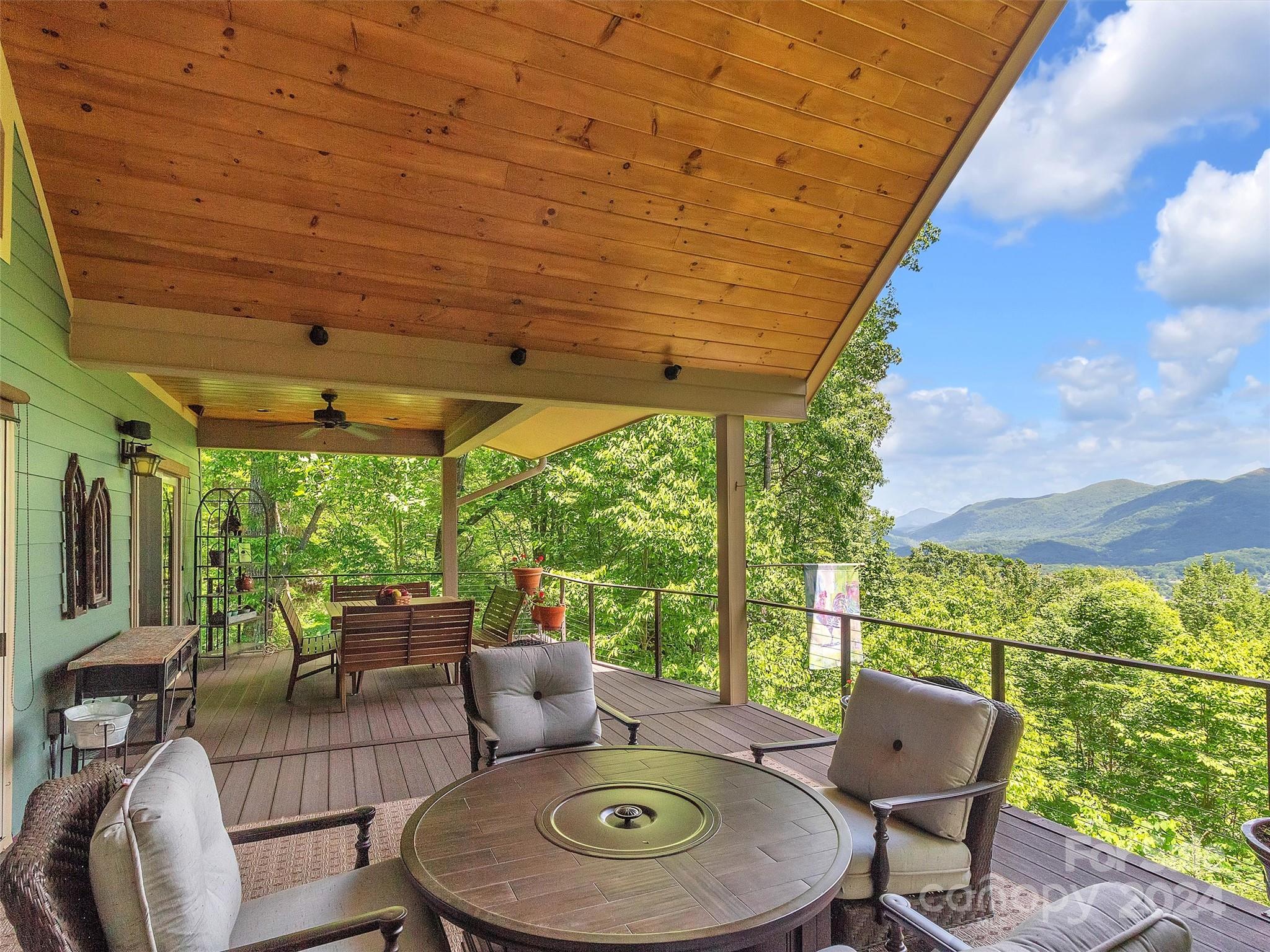 16 Rambling Ridge Road