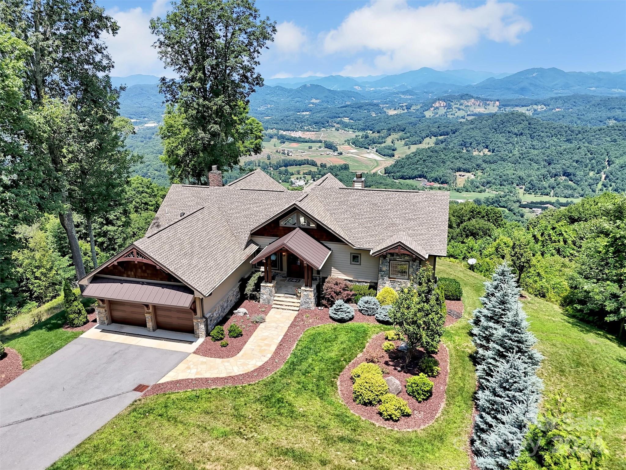 221 Olympia Lane