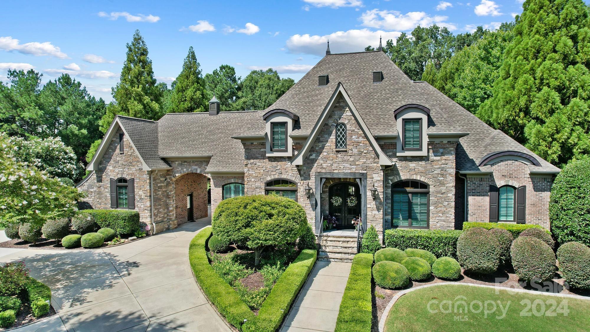 301 Lochaven Road