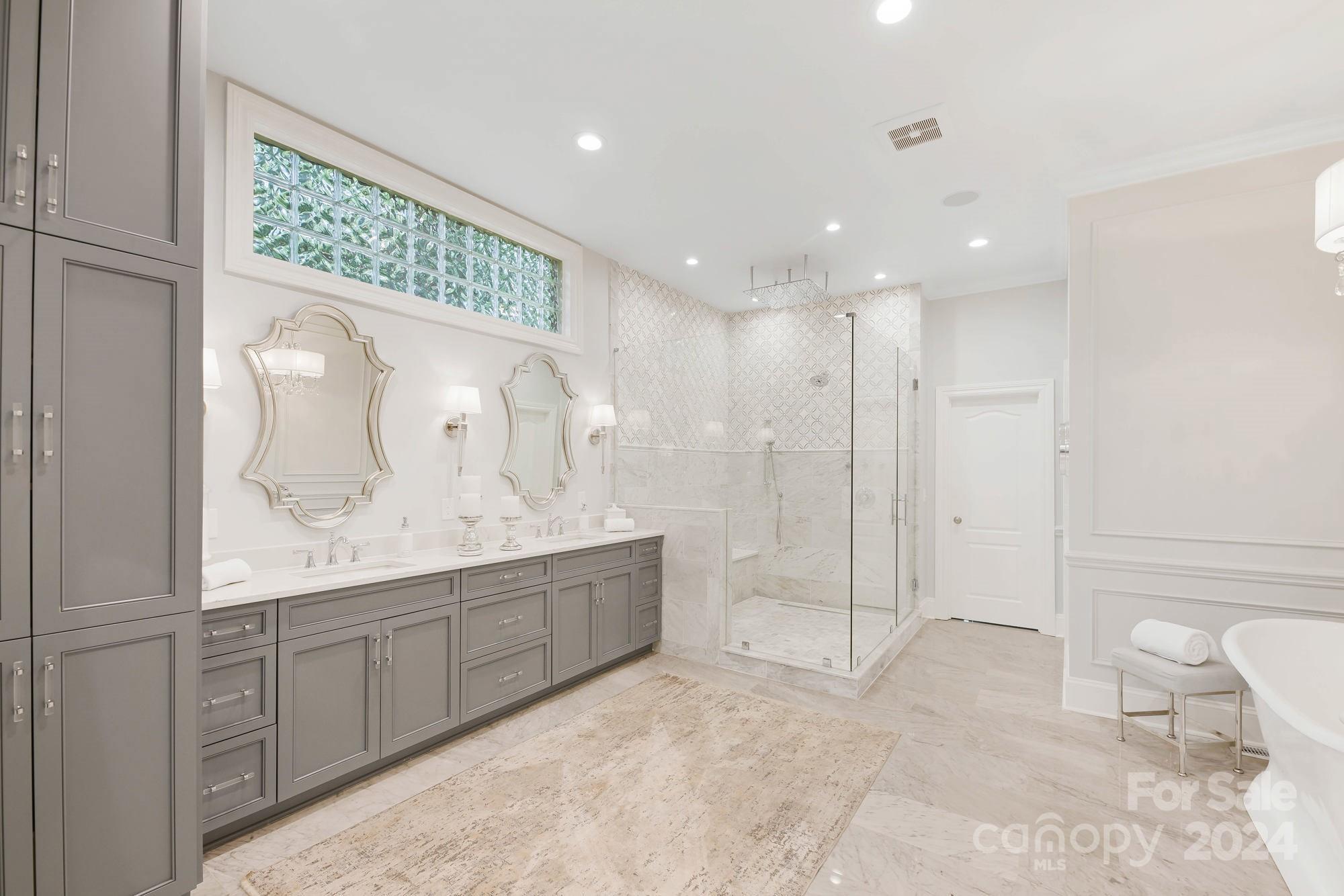 301 Lochaven Road