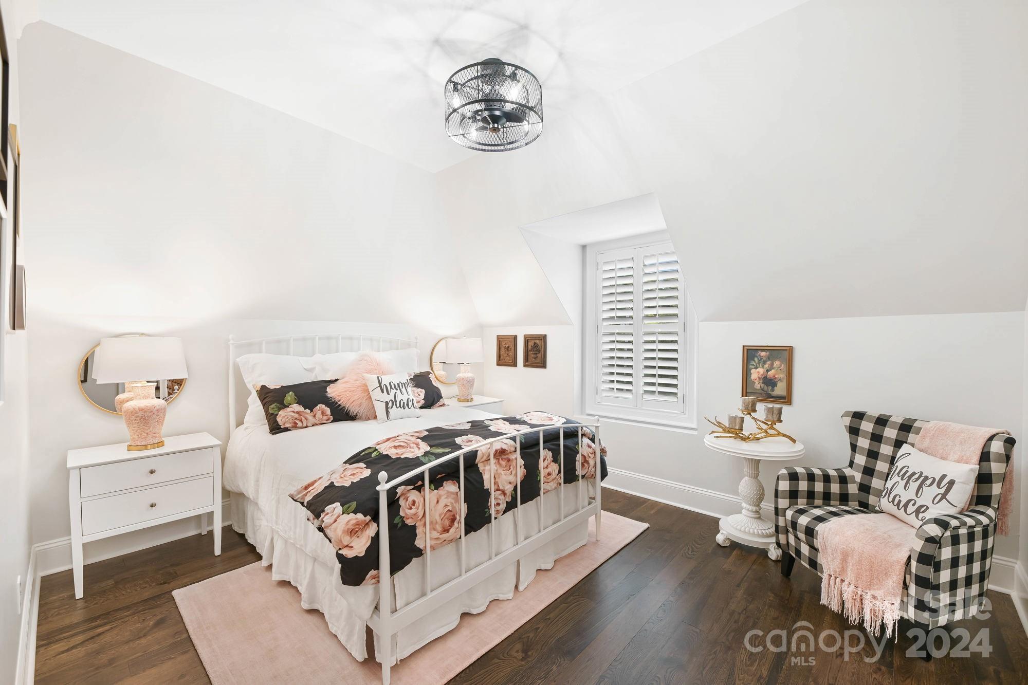 301 Lochaven Road