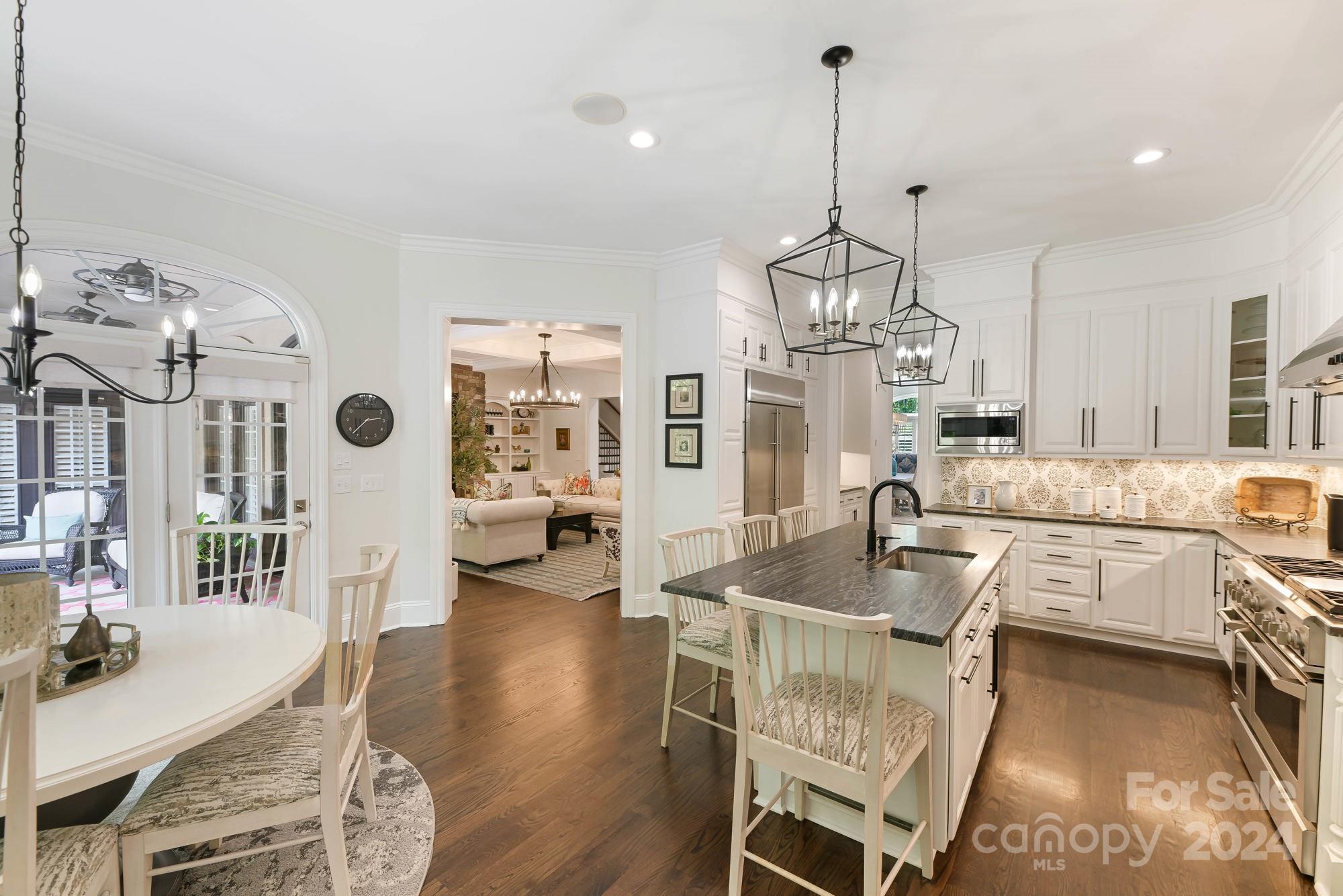301 Lochaven Road