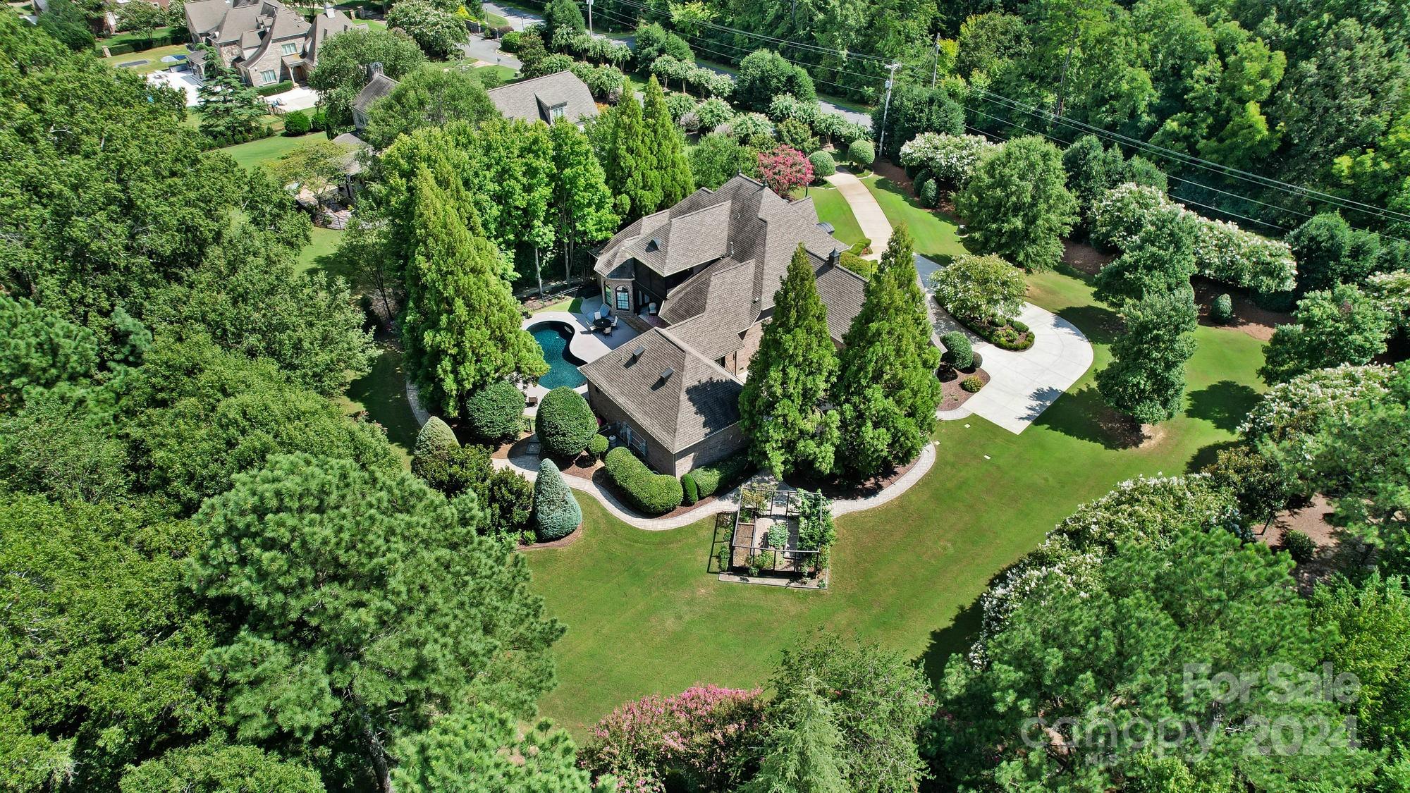 301 Lochaven Road