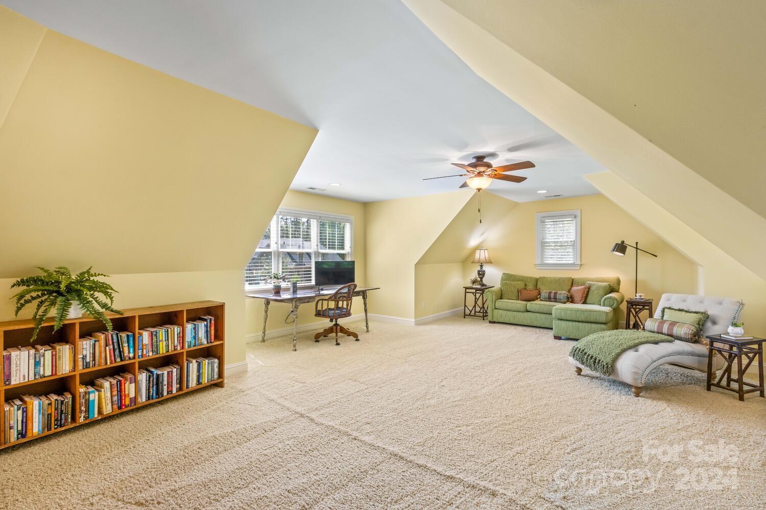 7789 Turnberry Lane