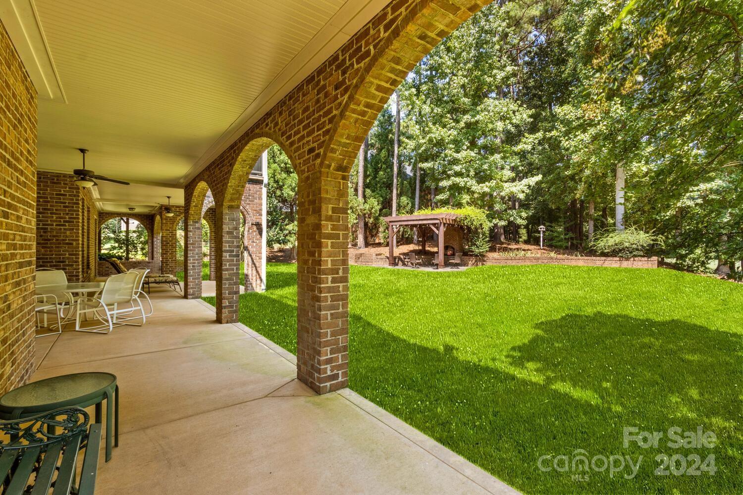 7789 Turnberry Lane