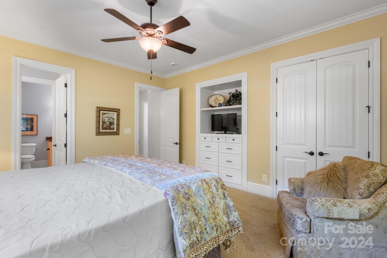 7789 Turnberry Lane