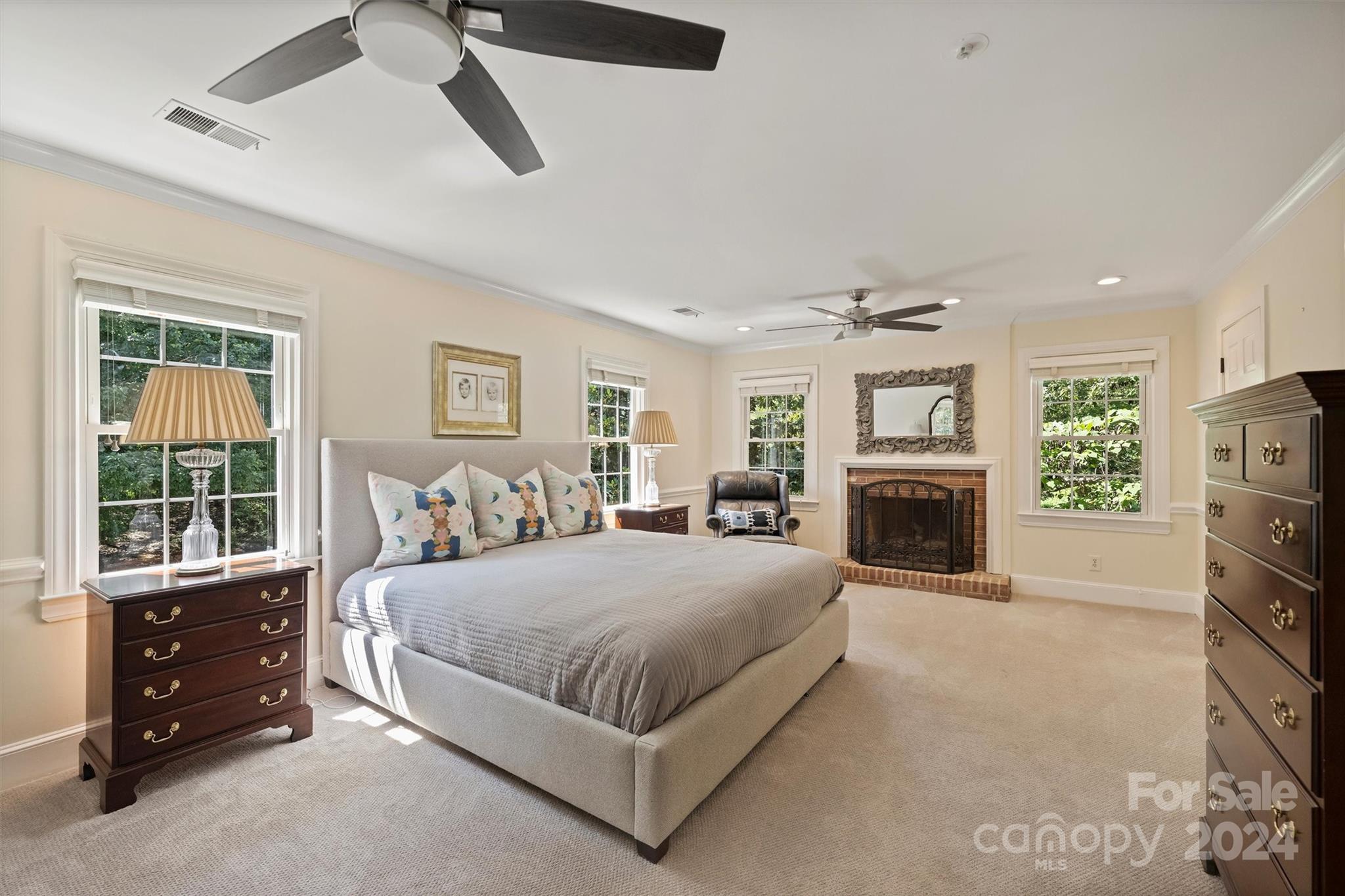 736 Sardis Lane