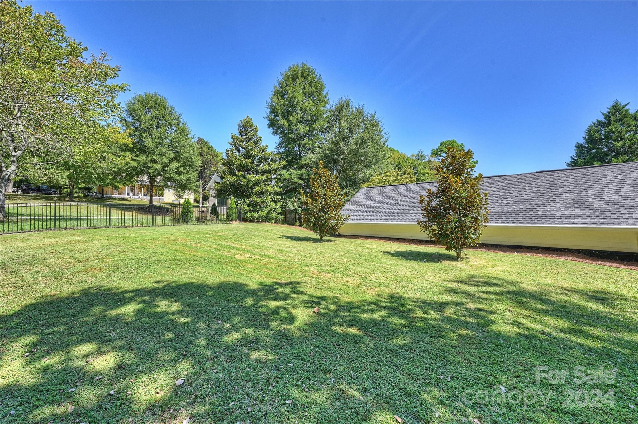 736 Sardis Lane