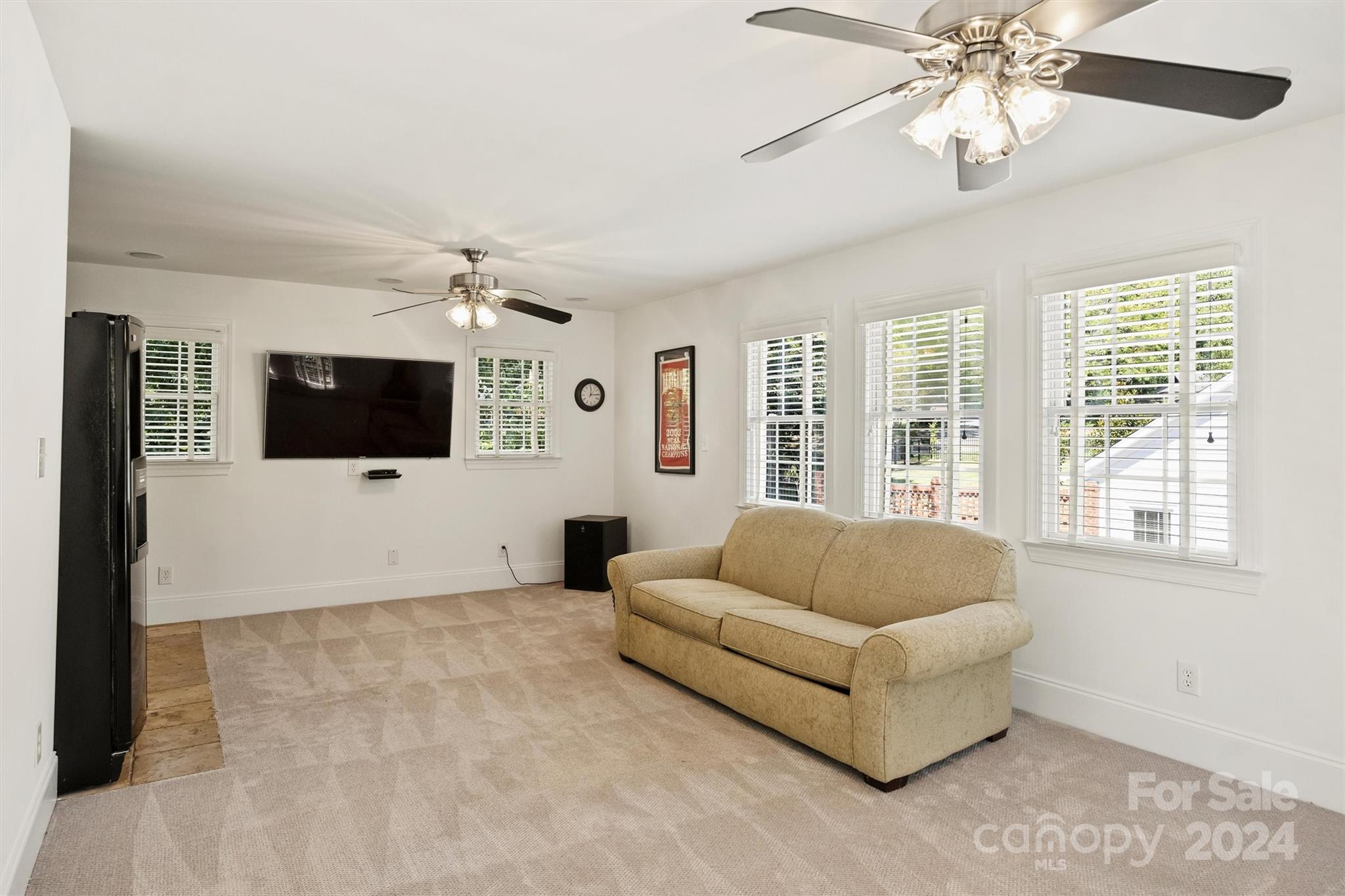 736 Sardis Lane