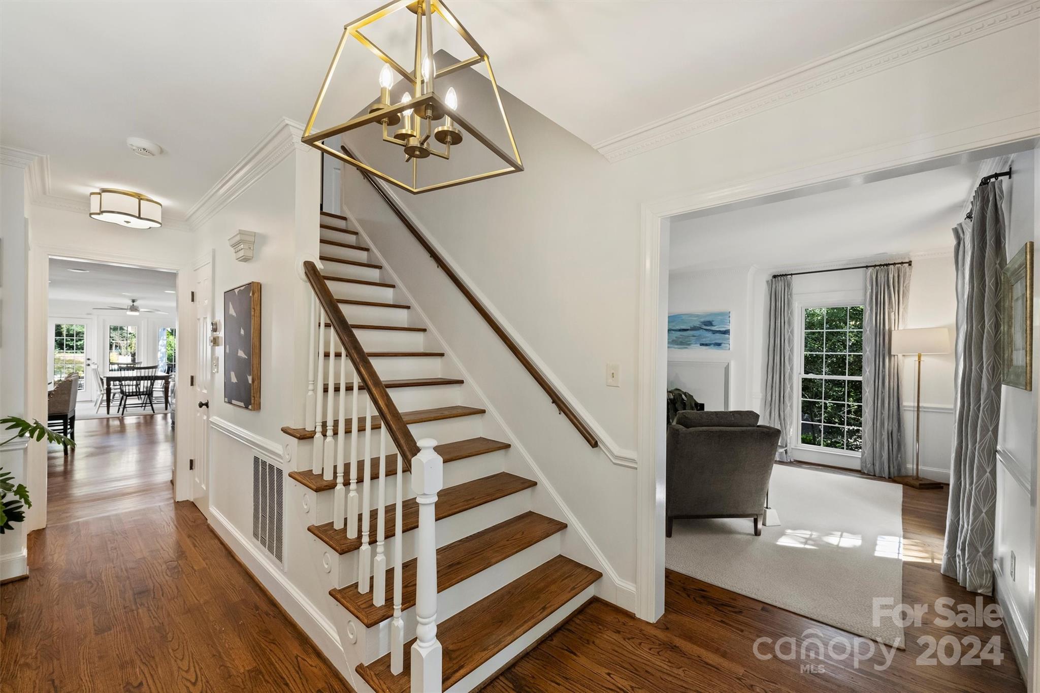 736 Sardis Lane