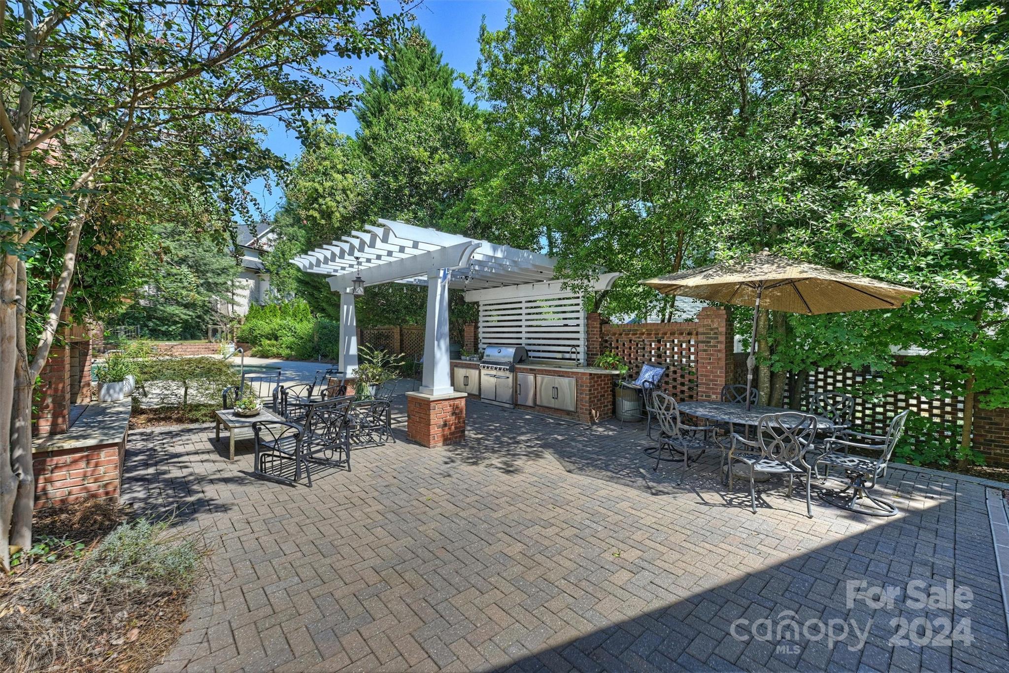 736 Sardis Lane