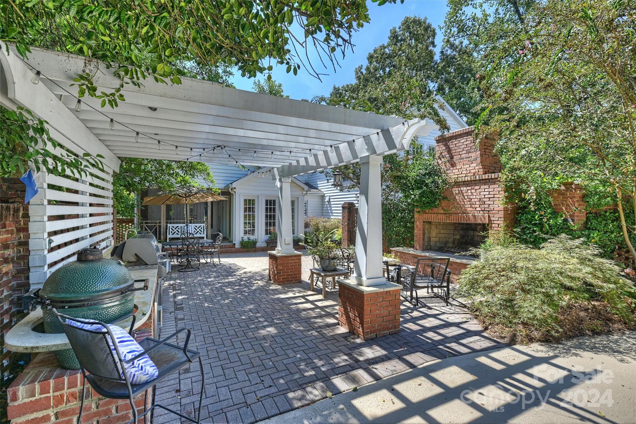 736 Sardis Lane