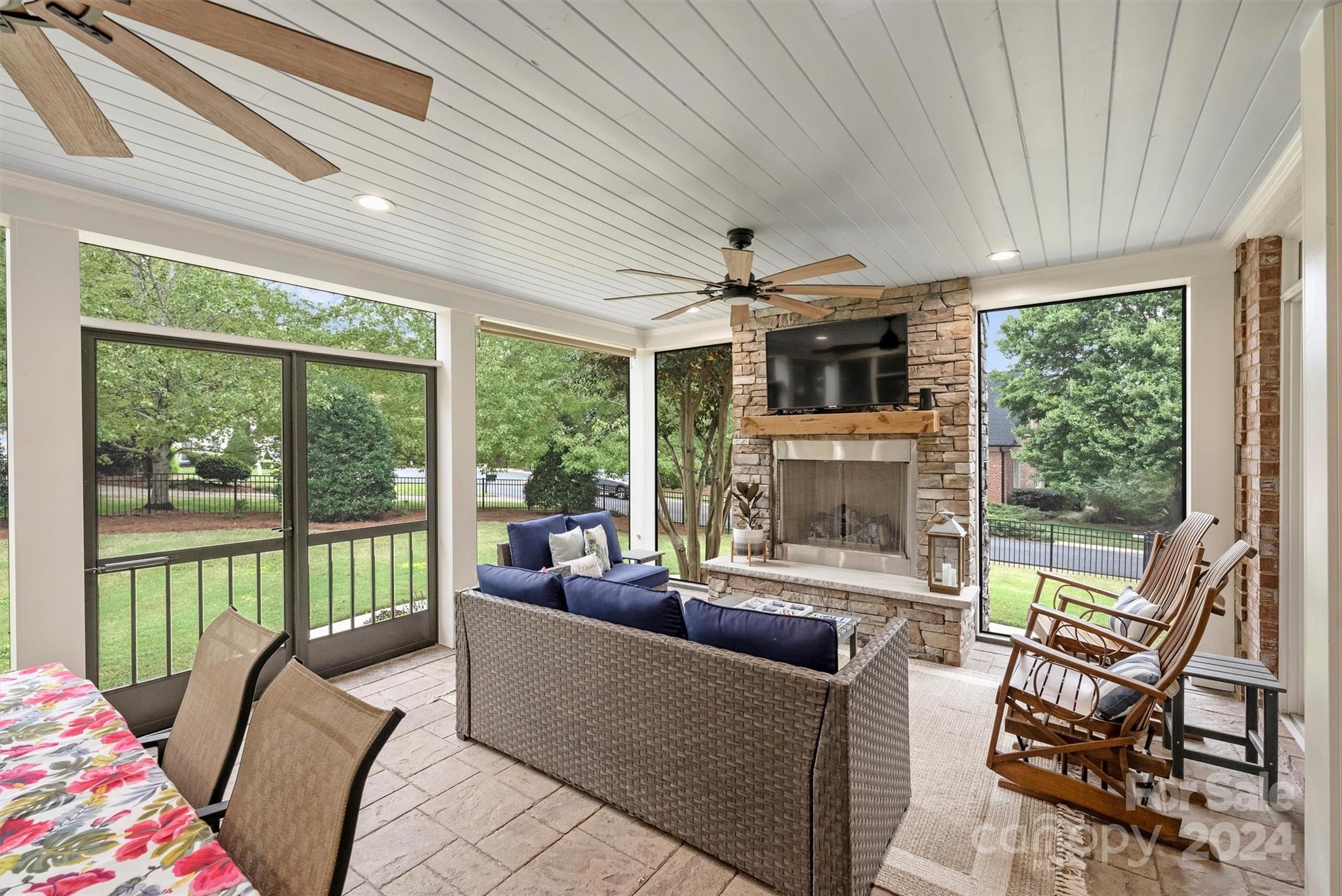 7529 Seton House Lane