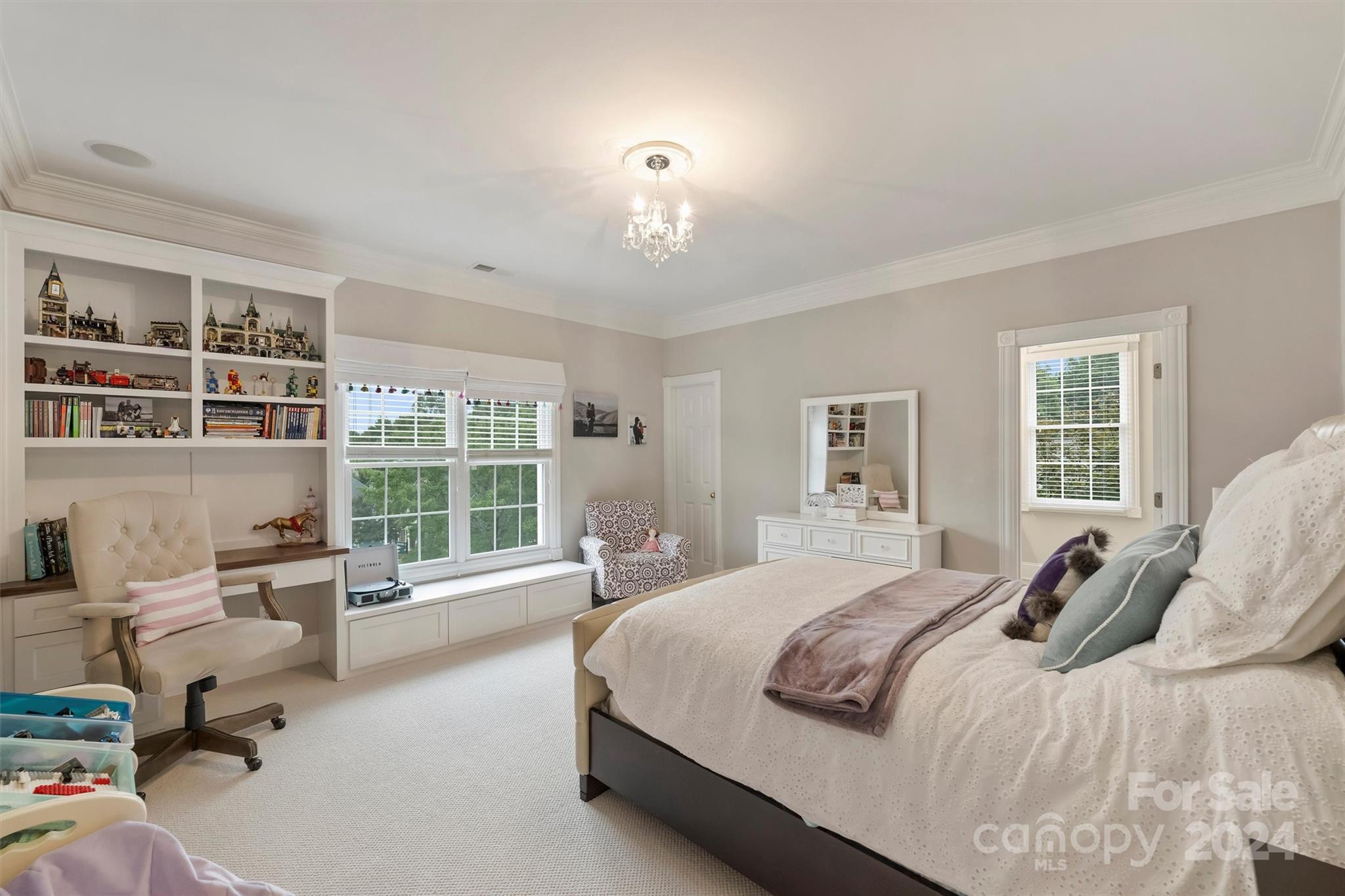 7529 Seton House Lane