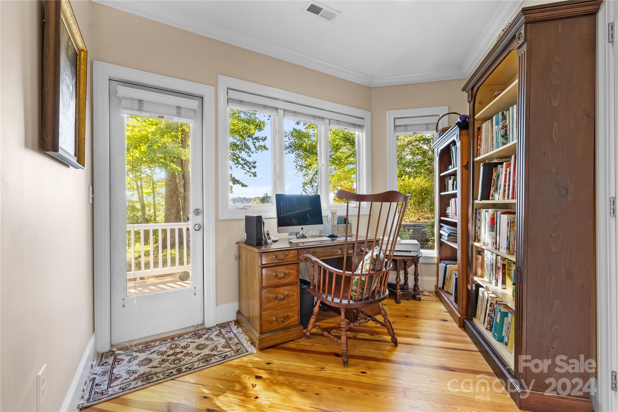127 Harborcliff Drive