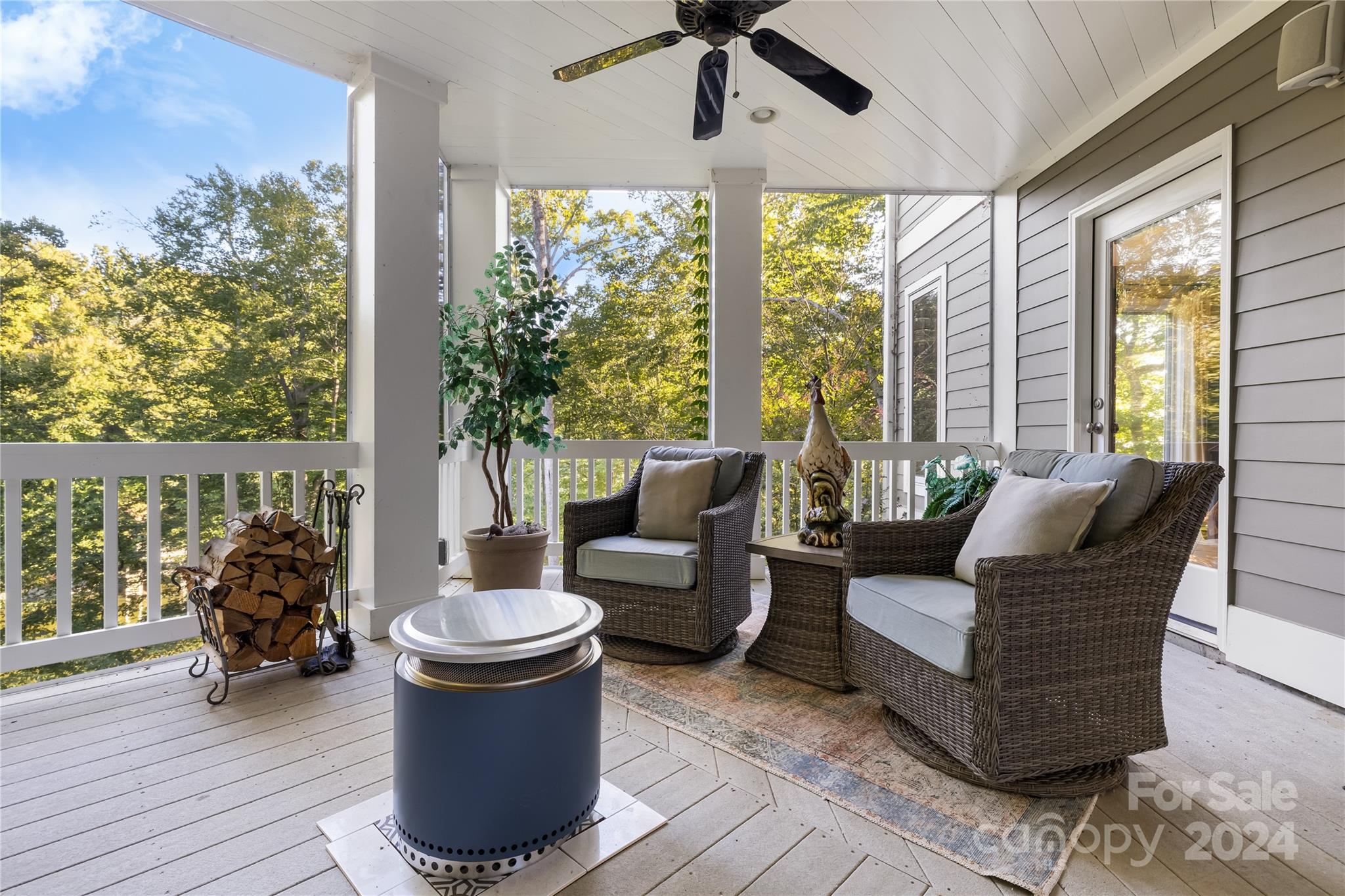 127 Harborcliff Drive