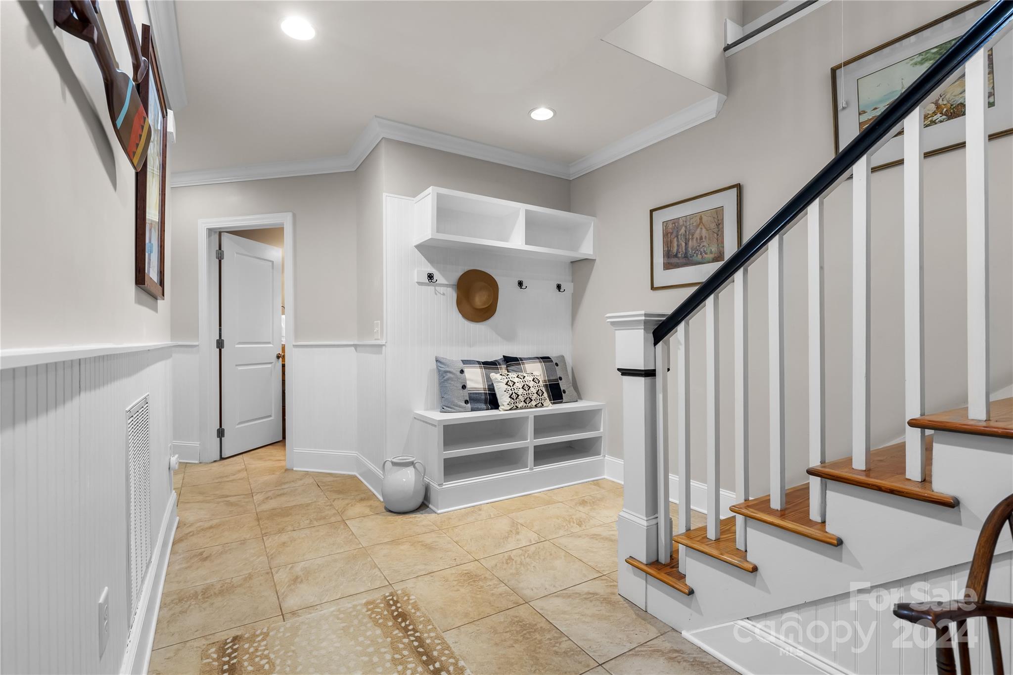 127 Harborcliff Drive