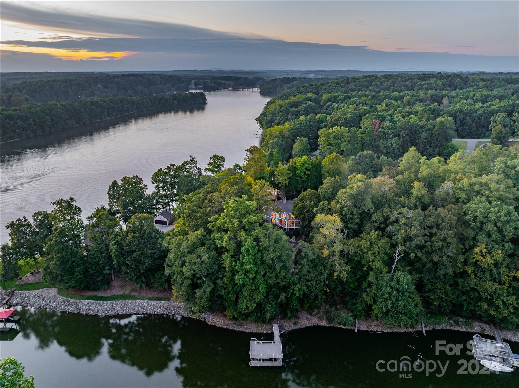 127 Harborcliff Drive