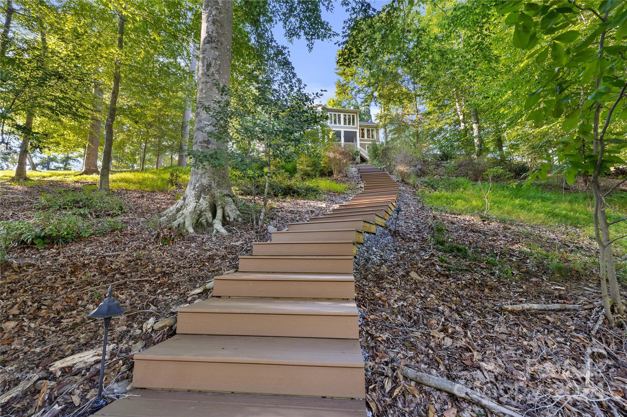 127 Harborcliff Drive