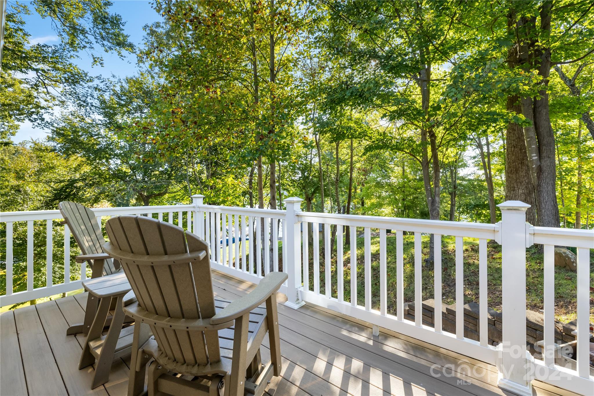 127 Harborcliff Drive
