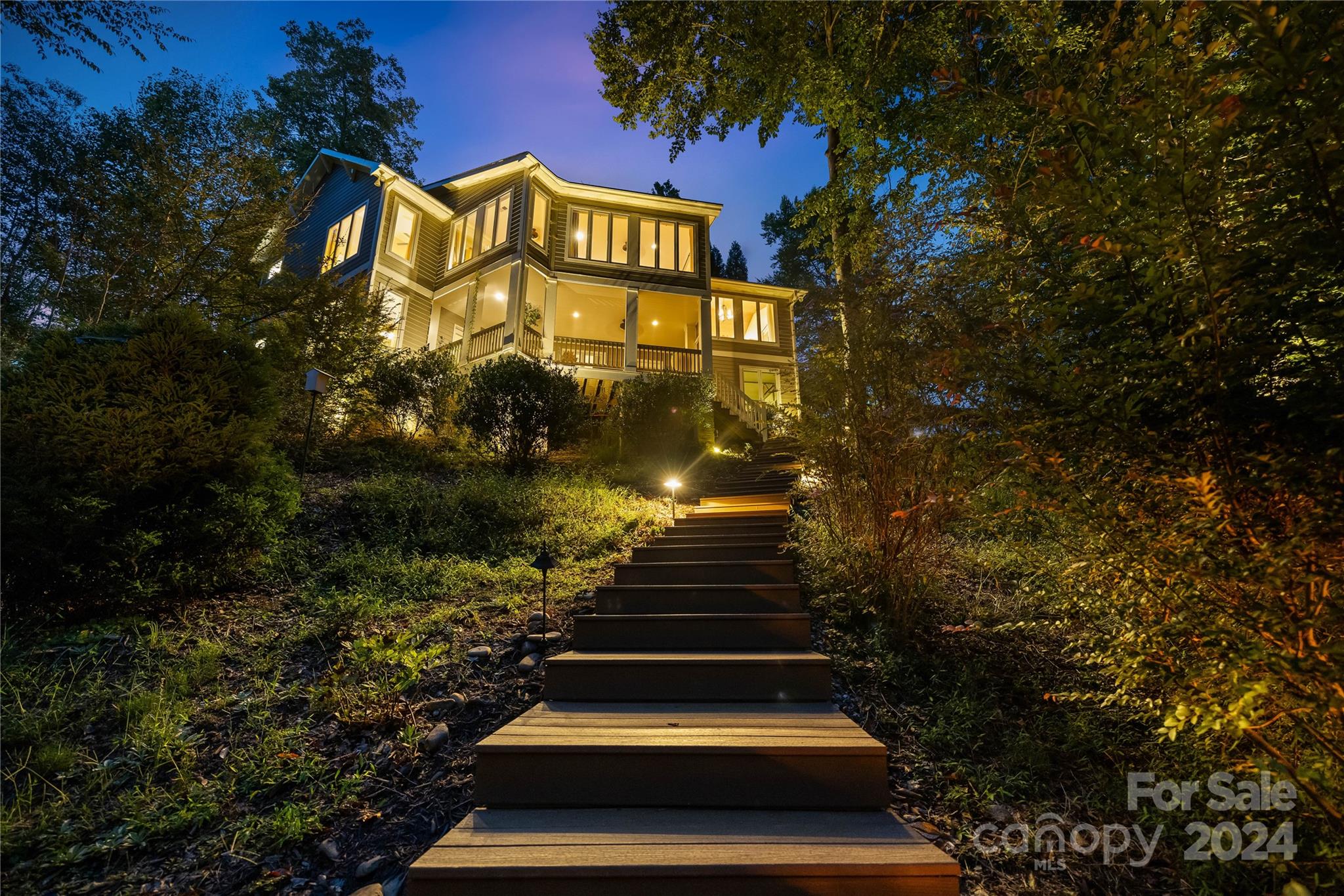 127 Harborcliff Drive