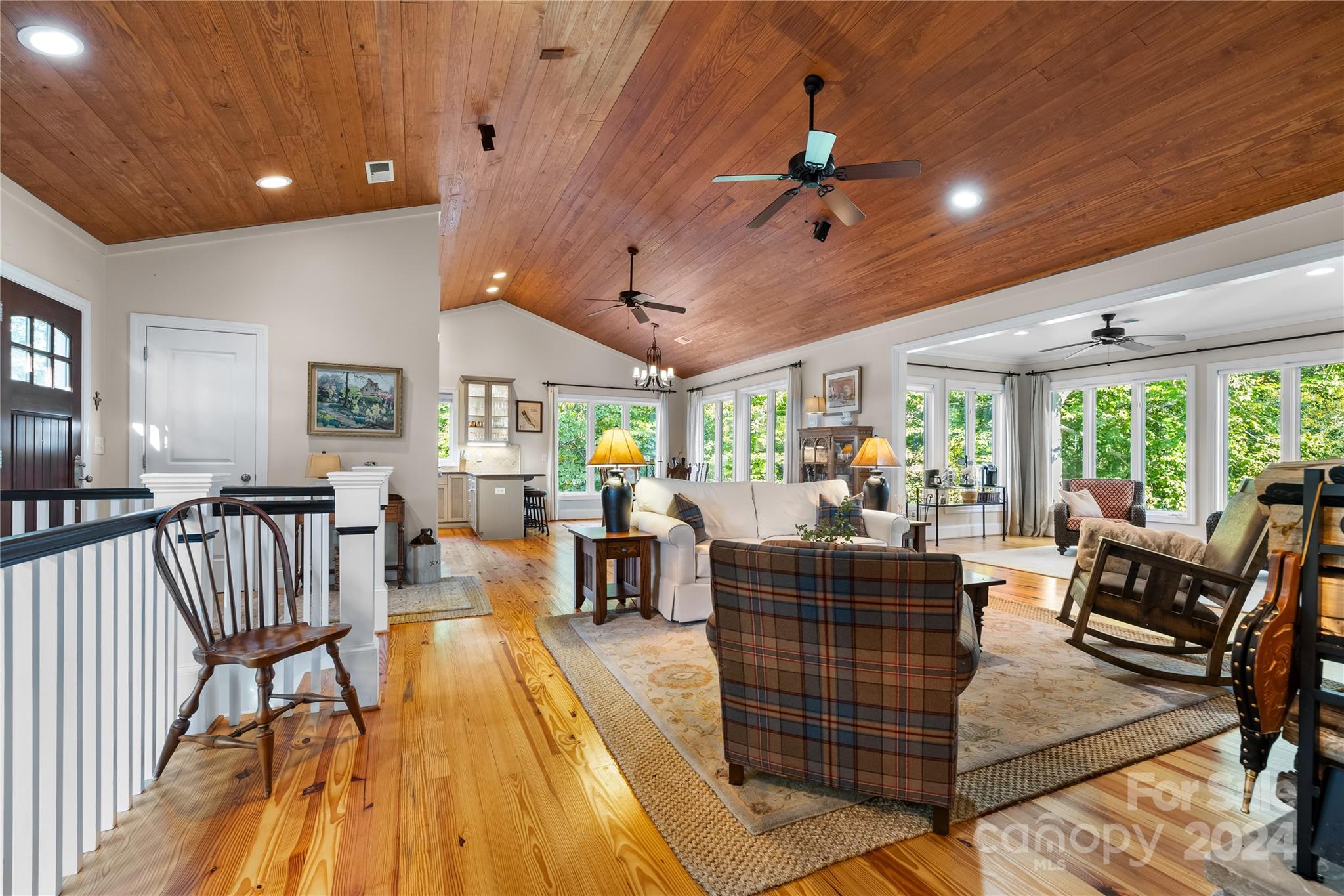 127 Harborcliff Drive
