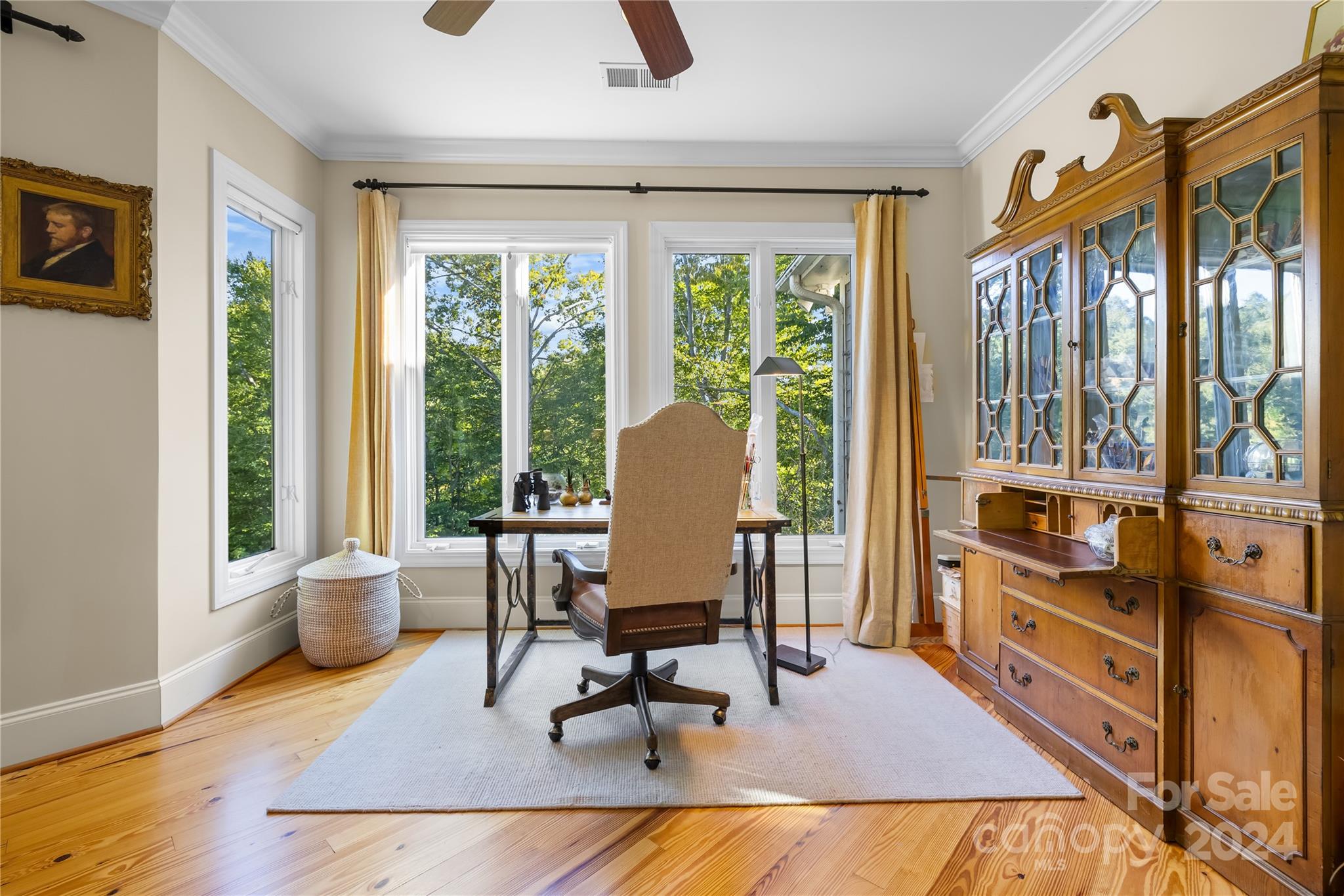 127 Harborcliff Drive